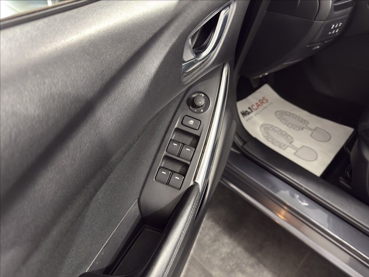Mazda 6, 2,0   i 121KW BI-XEN RVM ALU - fotka 6