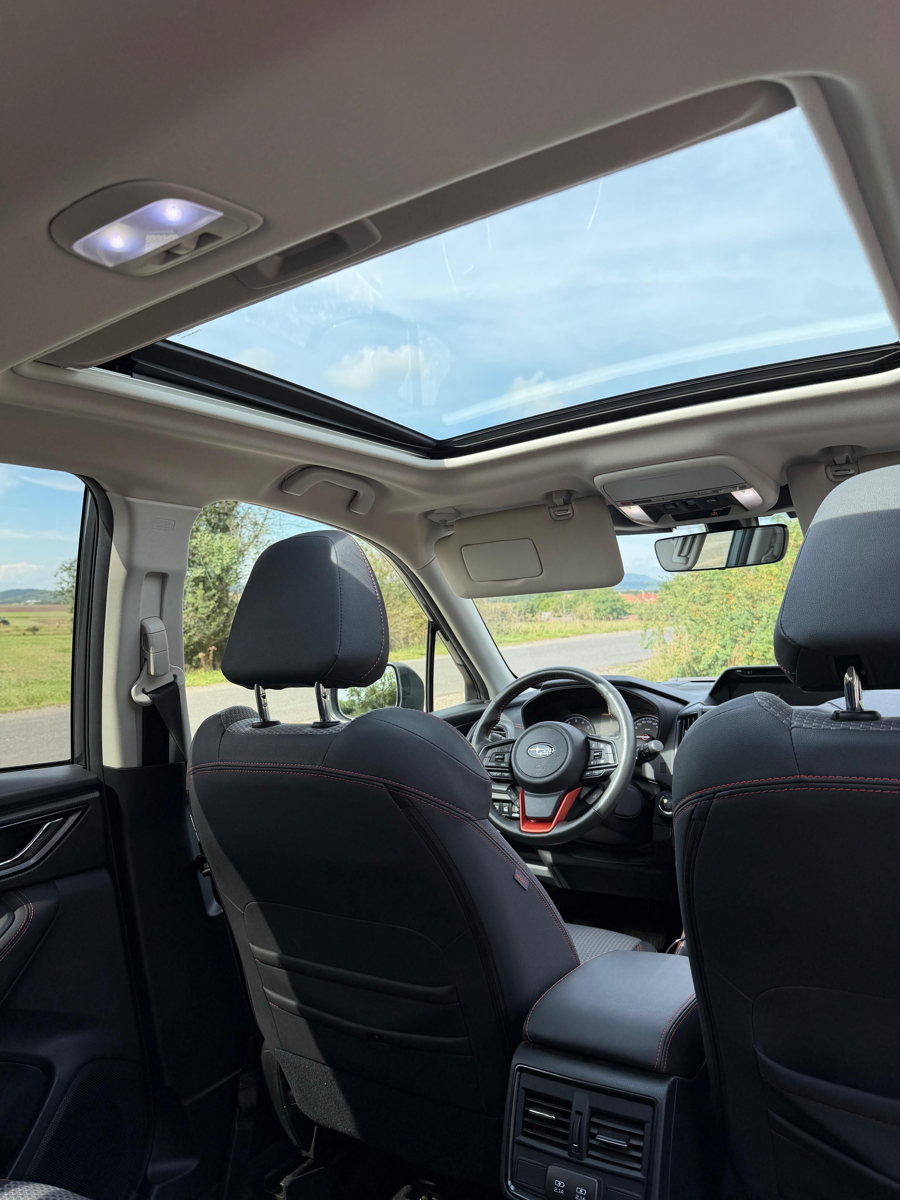 Subaru Forester, Střešní box, zimní pneu - fotka 3