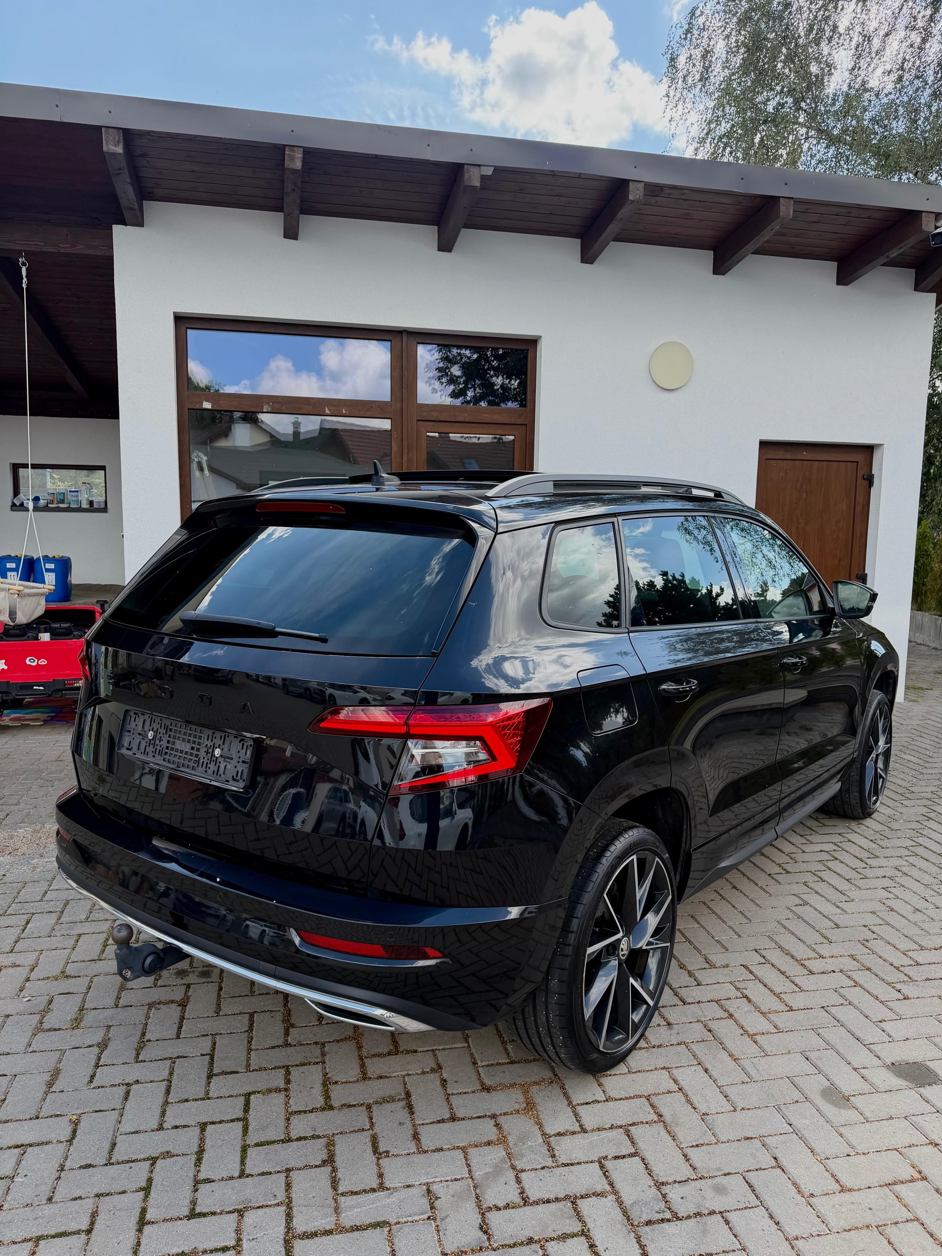 Škoda Karoq, Sport Line PANORAMA TAŽNÉ TOP - fotka 6