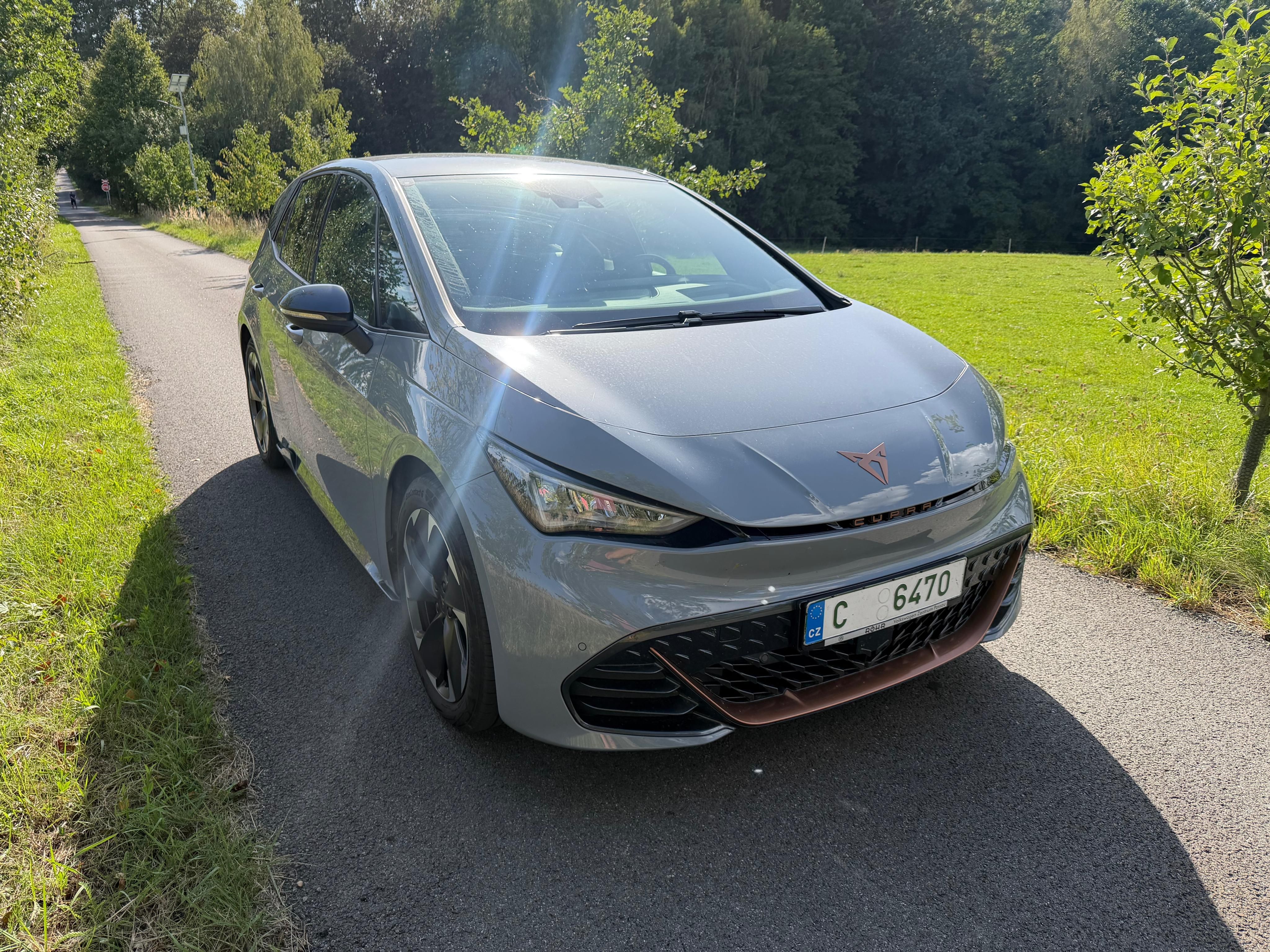 Cupra Born, 58kWh 150kW SoH 93,5% - fotka 2