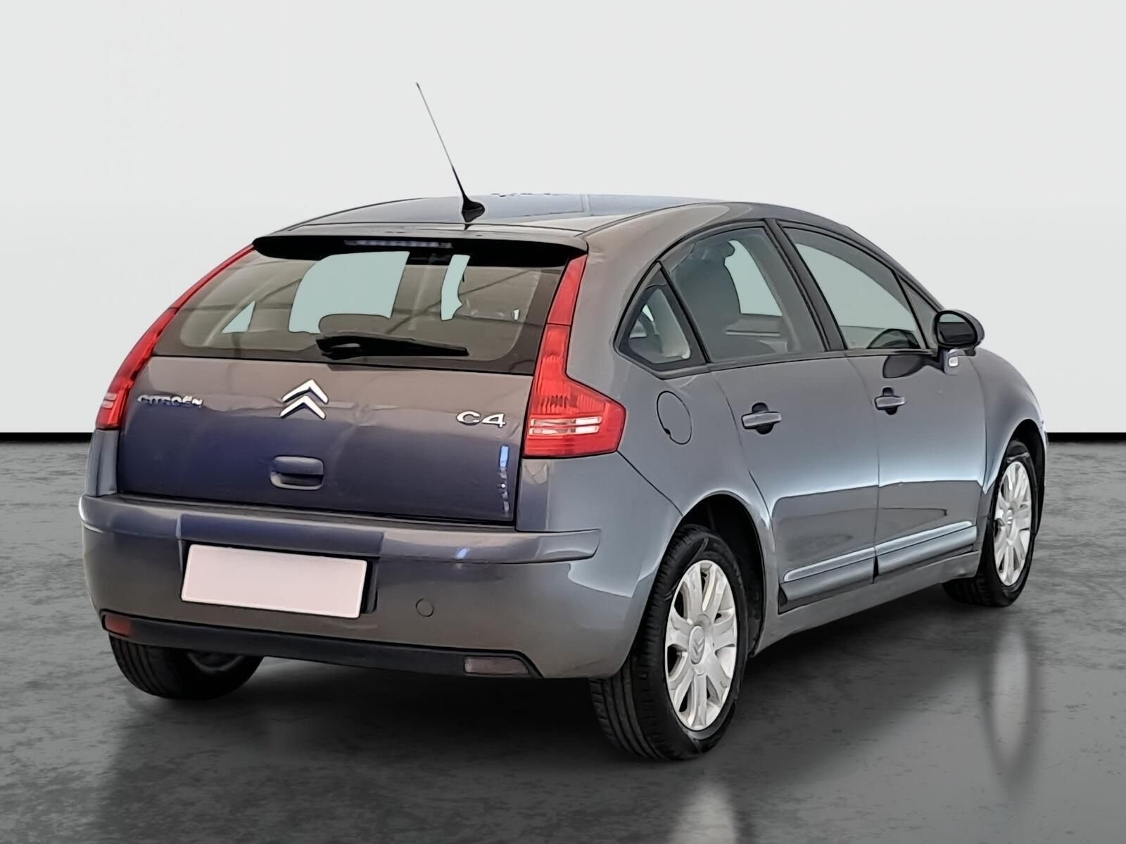 Citroën C4, 1.4 16V, Automatická klima - fotka 5