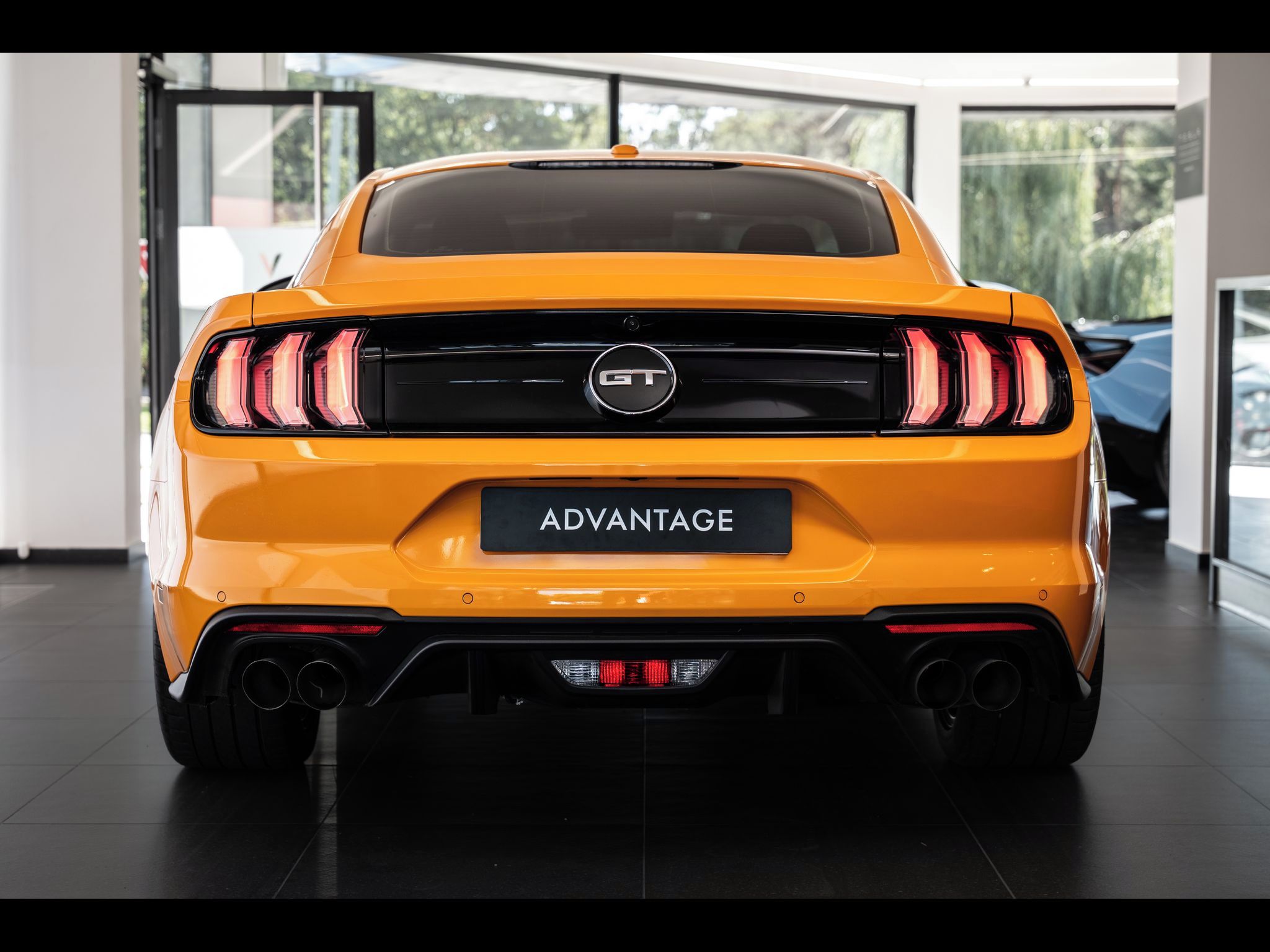 Ford Mustang, 5.0 V8 GT Fastback 1.majitel/P - fotka 3