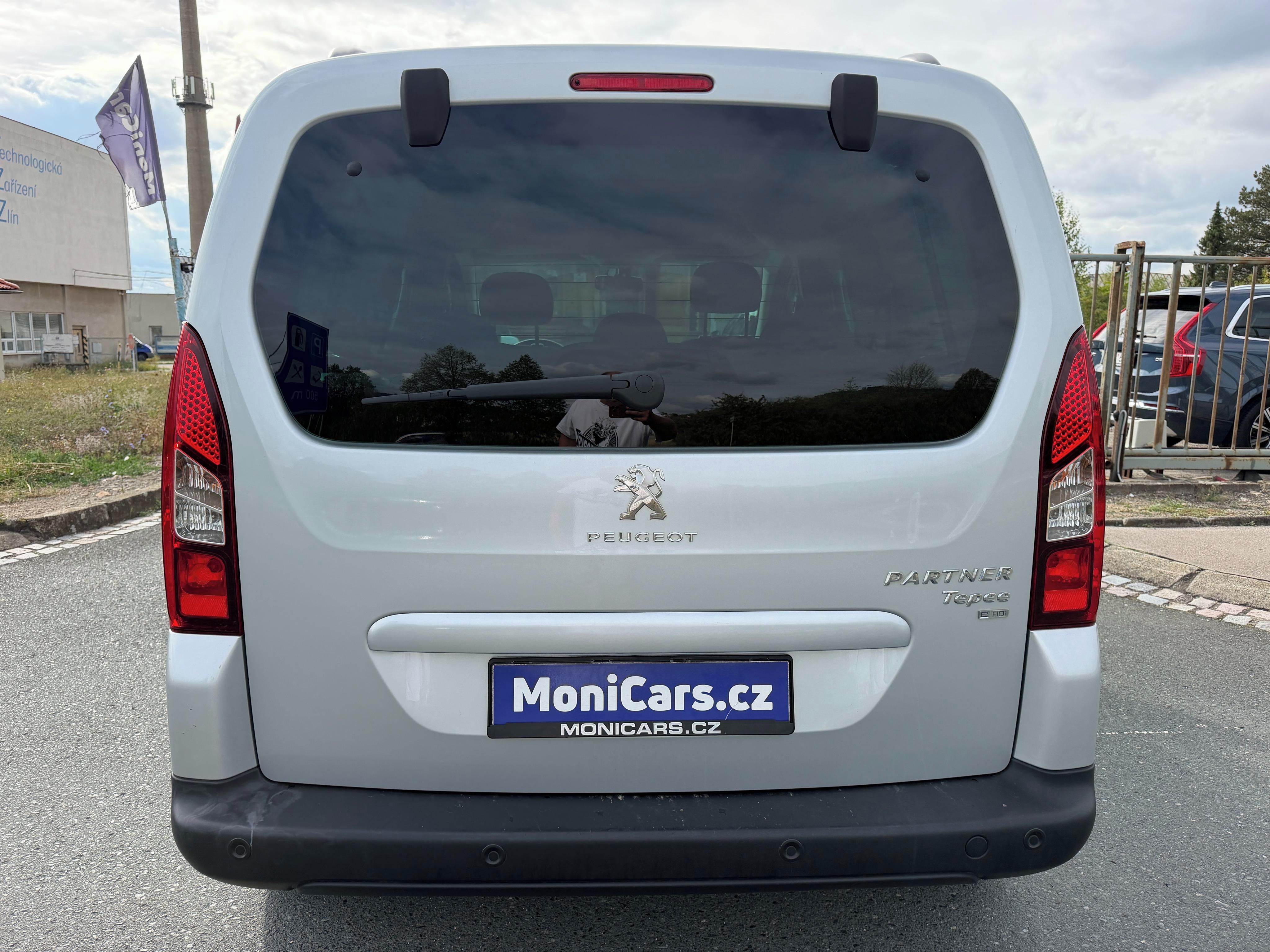 Peugeot Partner Tepee, 1.6 e-HDI 68kW AUTOMAT - fotka 6