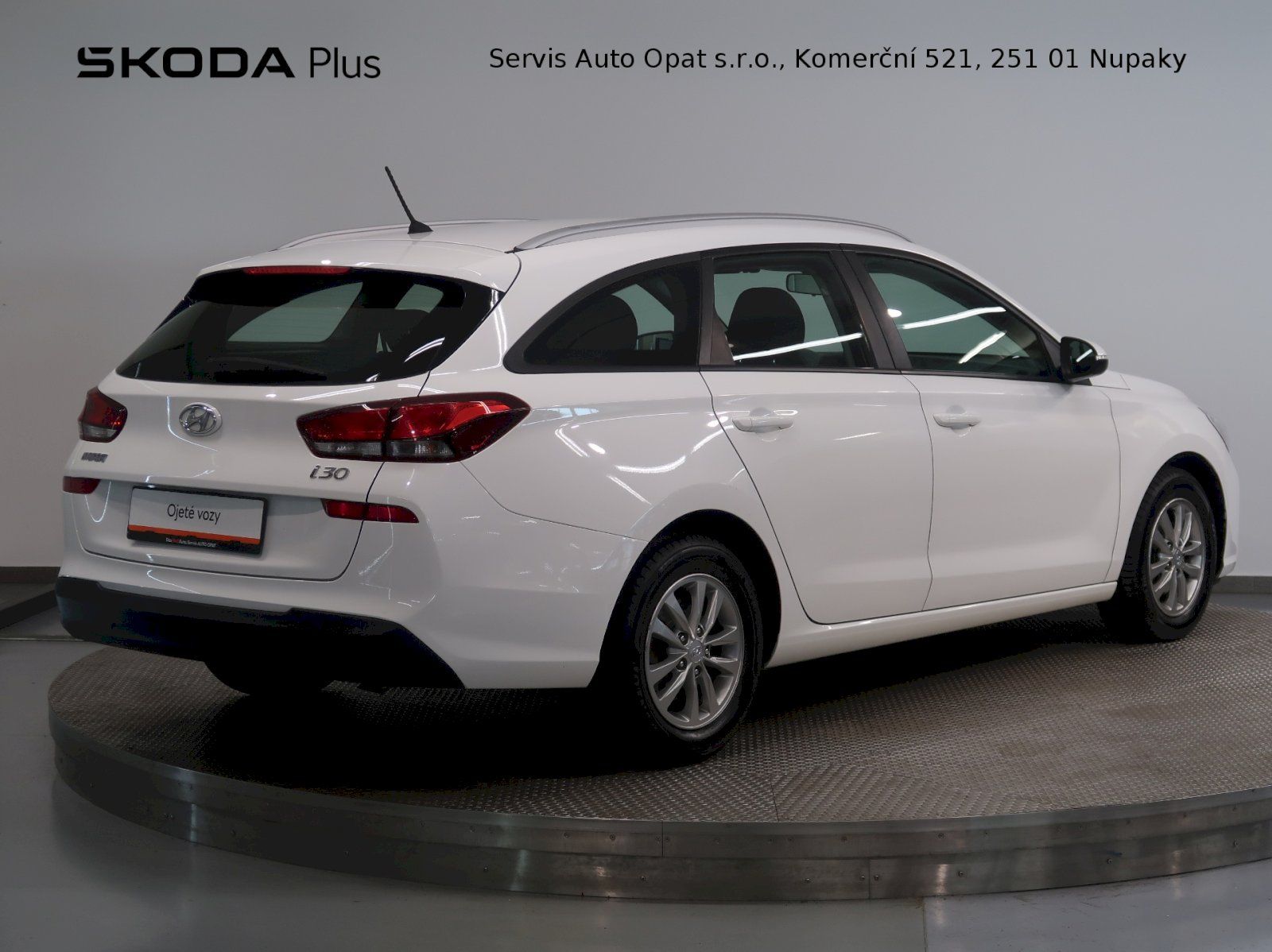 Hyundai i30, 1.6CRDI 85kW - fotka 2