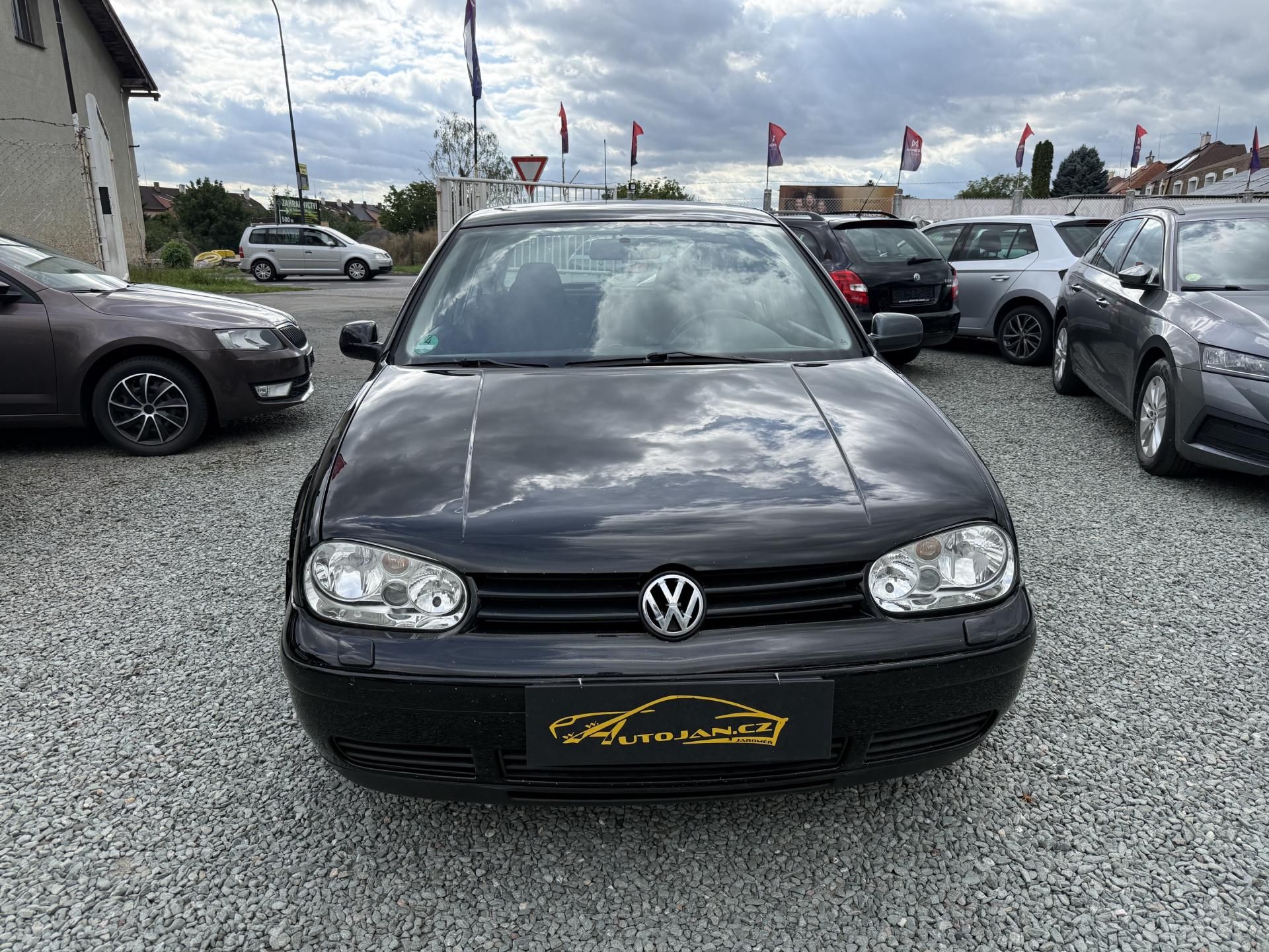 Volkswagen Golf, 1.6i - fotka 2