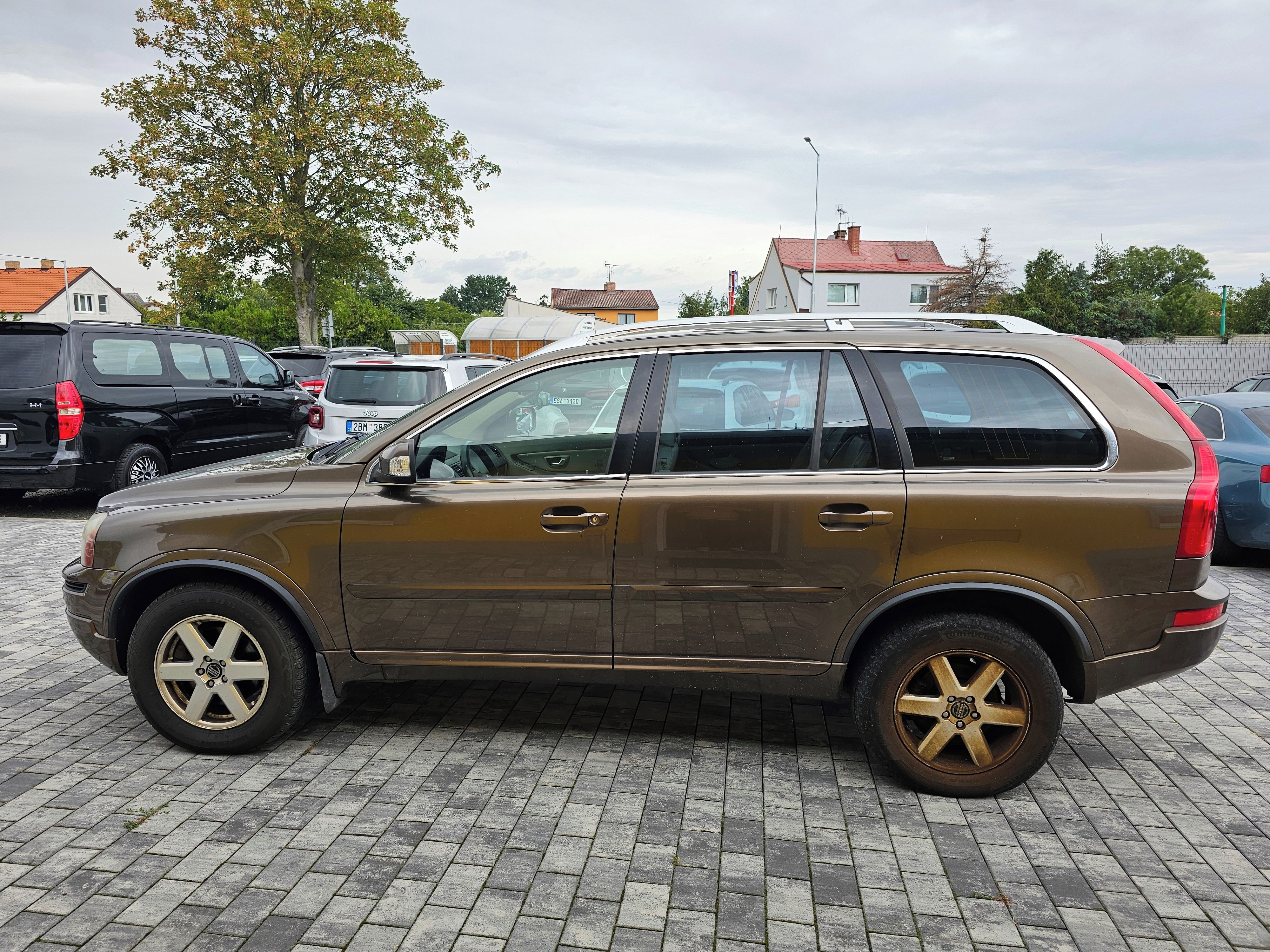 Volvo XC90, D5 AWD 2,4 147kW, 7 míst - fotka 6
