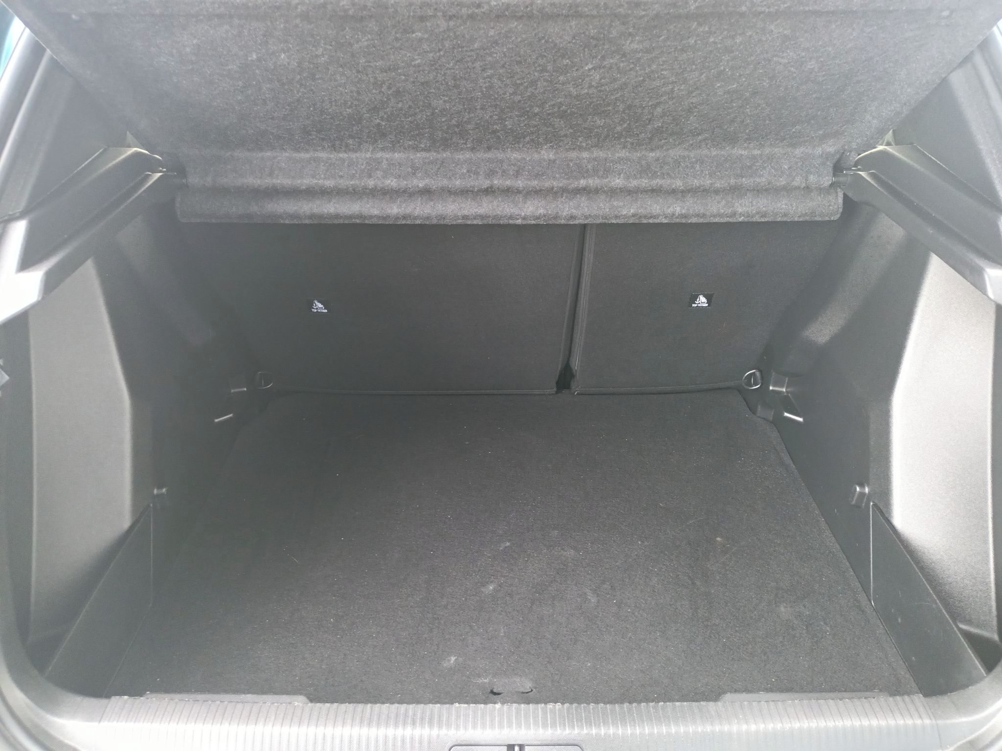 Peugeot 2008, Allure PureTech 100k, MAN6 - fotka 6