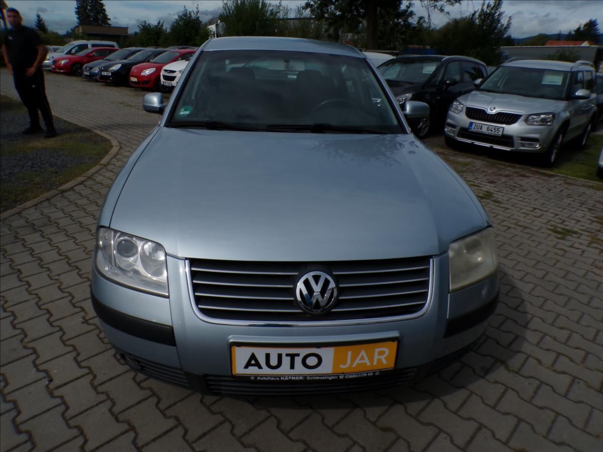 Volkswagen Passat, 2,0 i  TAŽNÉ ZAŘÍZENÍ - fotka 3