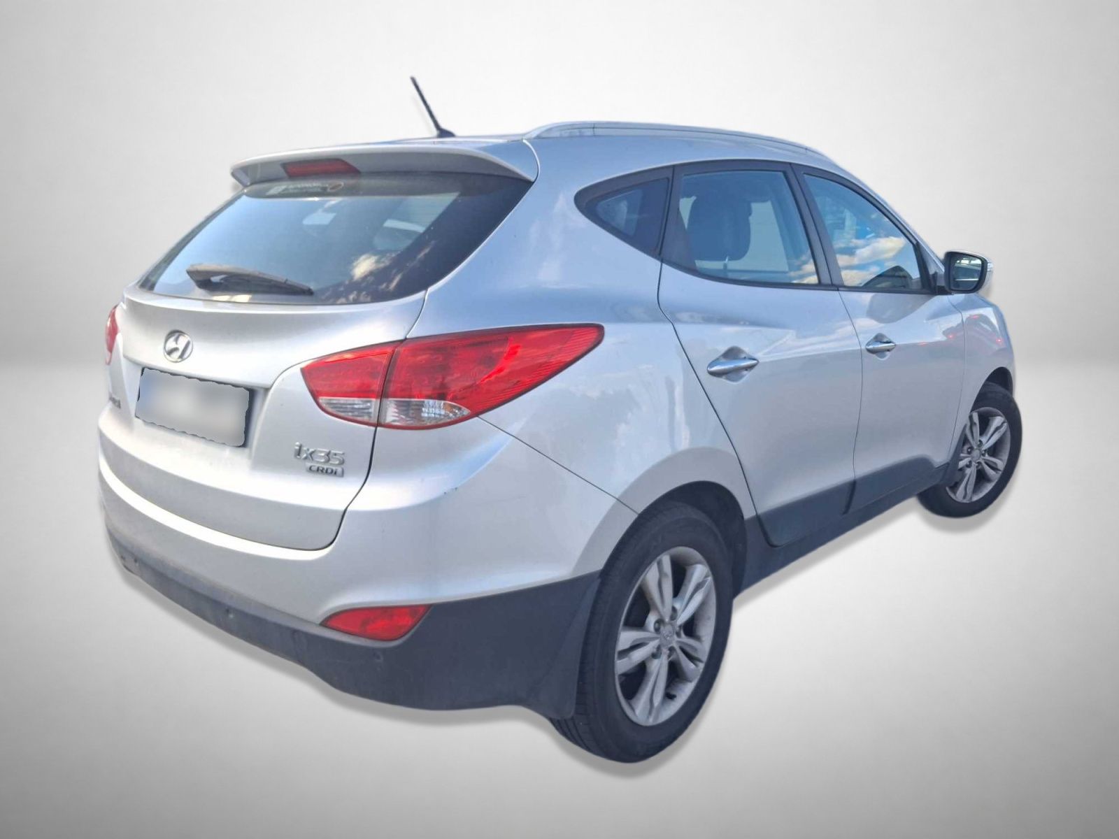 Hyundai ix35, 1.7 CRDi, Kožené sedačky - fotka 2