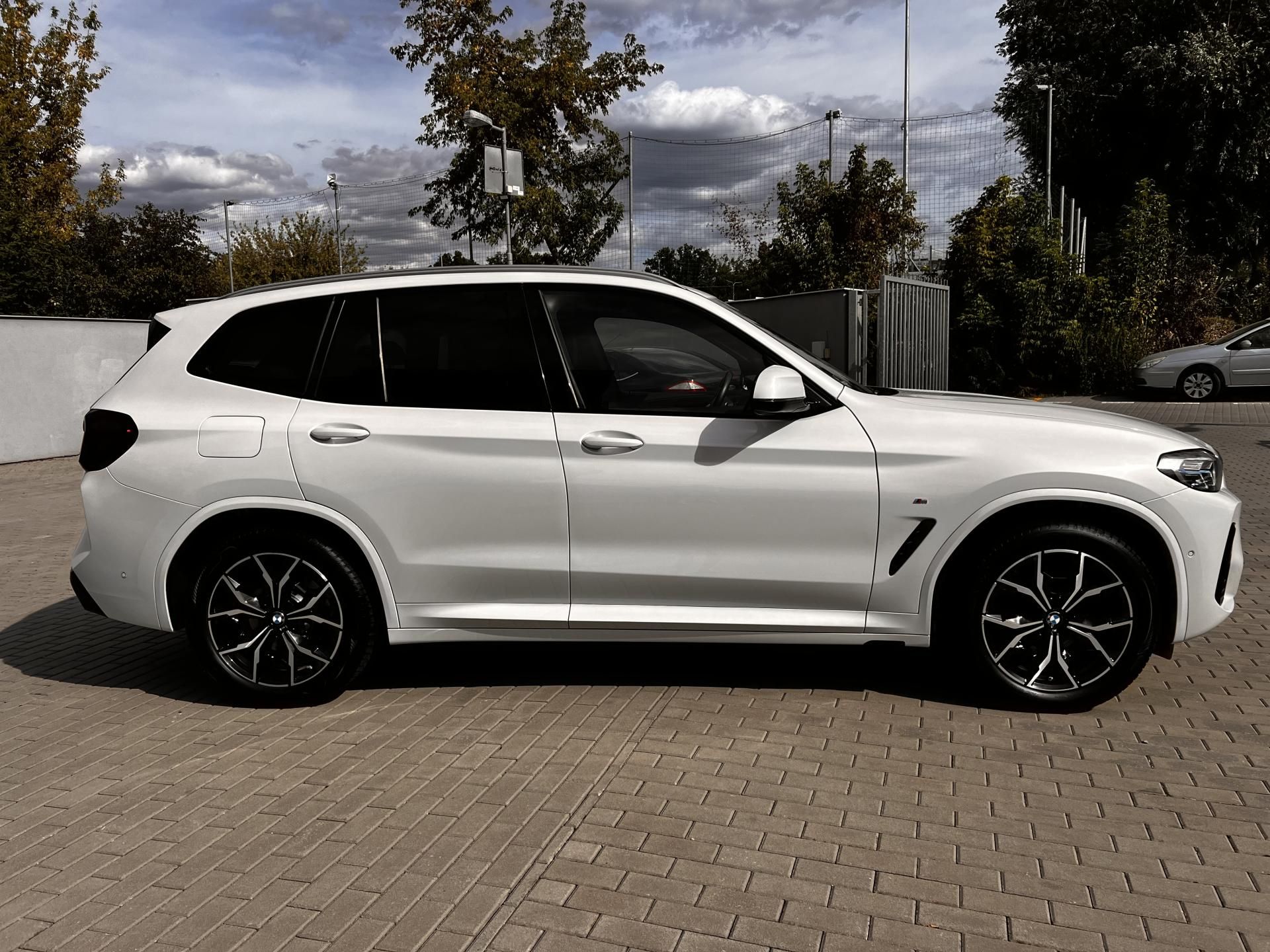 BMW X3, 20i M Sport xDrive tažné - fotka 3