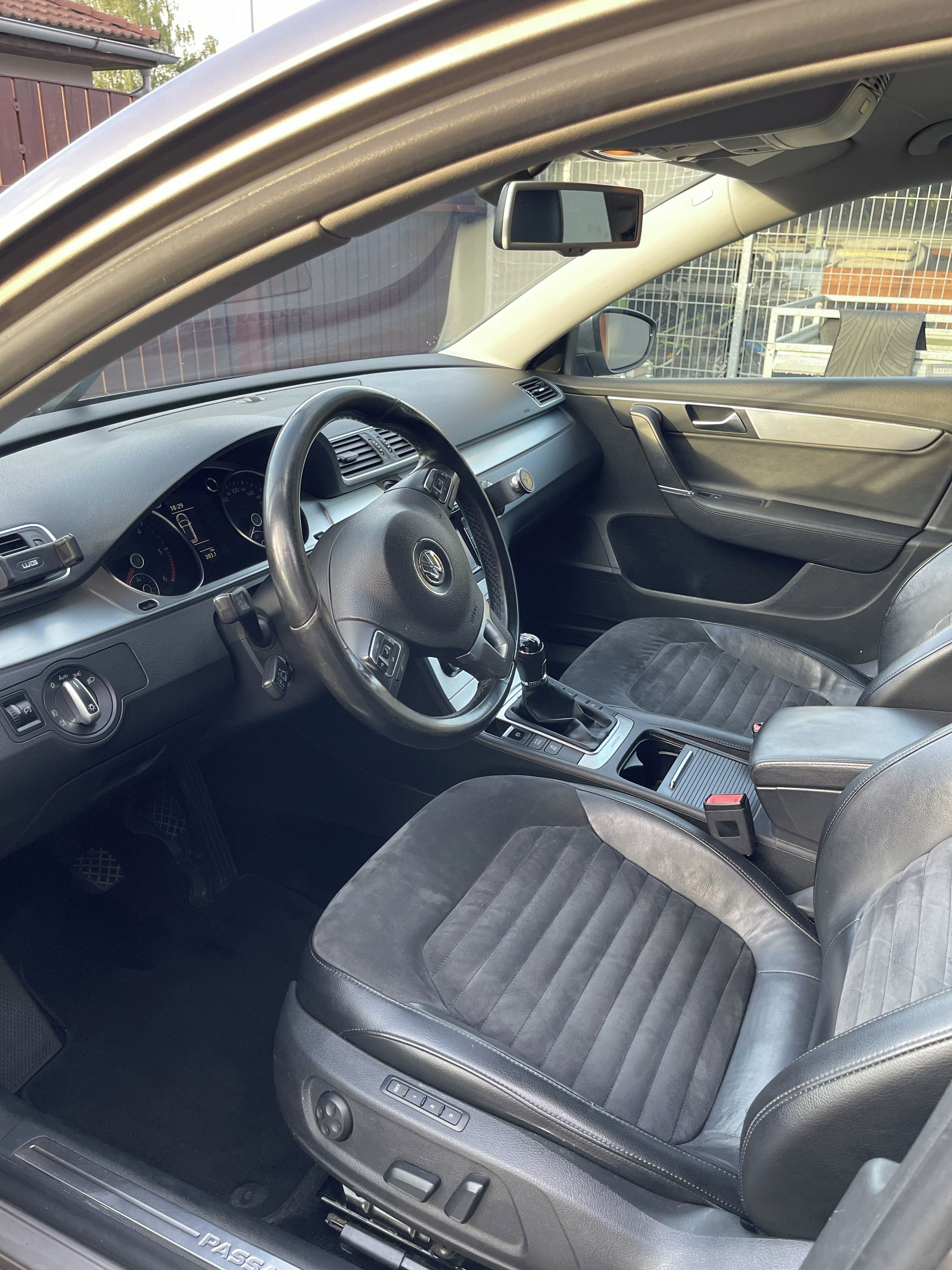 Volkswagen Passat Variant, B7 2.0 TDI 103kW • Nová spojka - fotka 5
