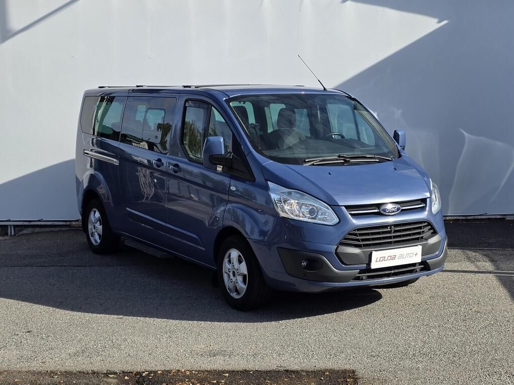 Ford Tourneo Custom, Titanium 2.2 TDCi 114 kW - fotka 5