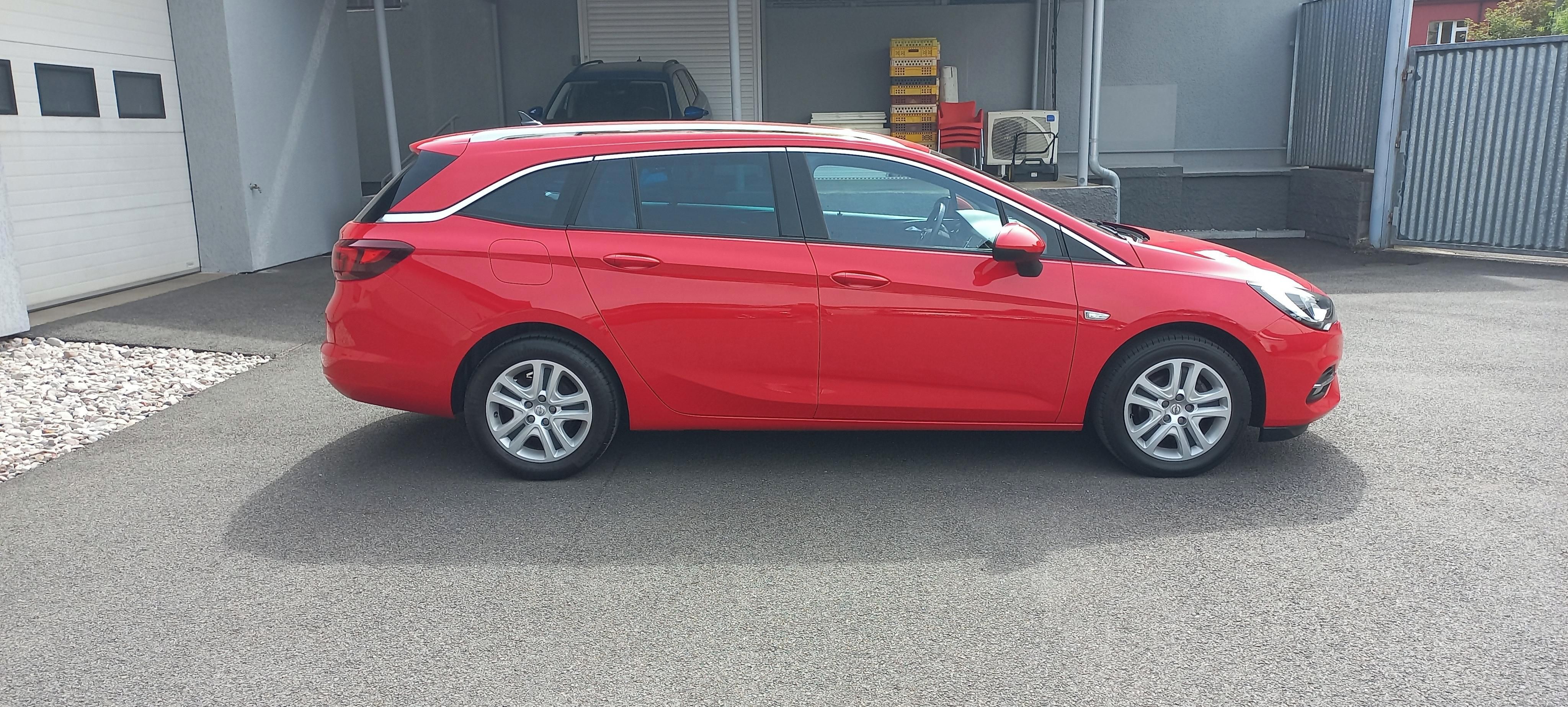 Opel Astra, 1.2 T  96kw,  Navigace, Tažné - fotka 3