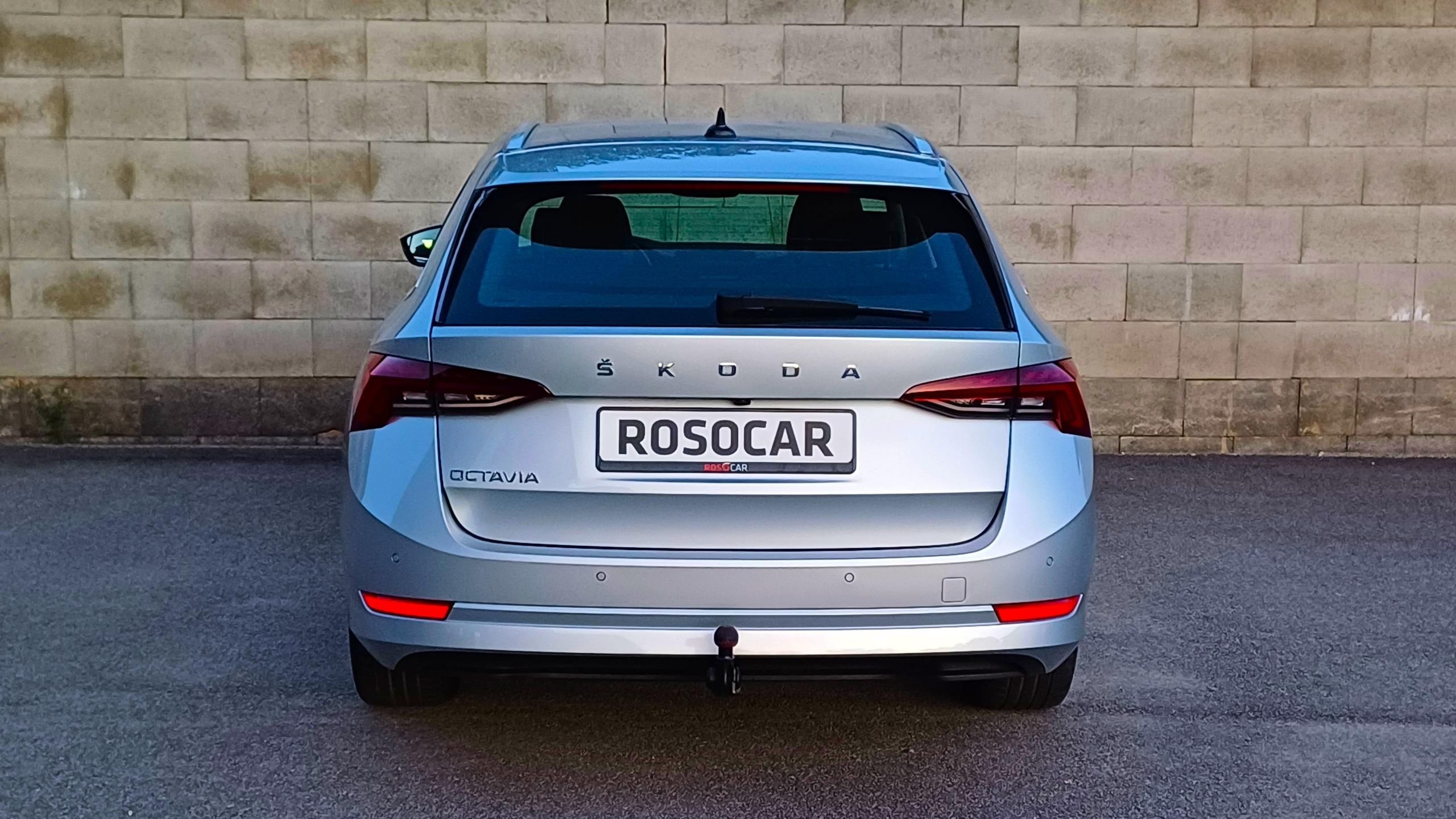 Škoda Octavia, TDI 110kW WEBASTO-TZ-HUD-DPH - fotka 6