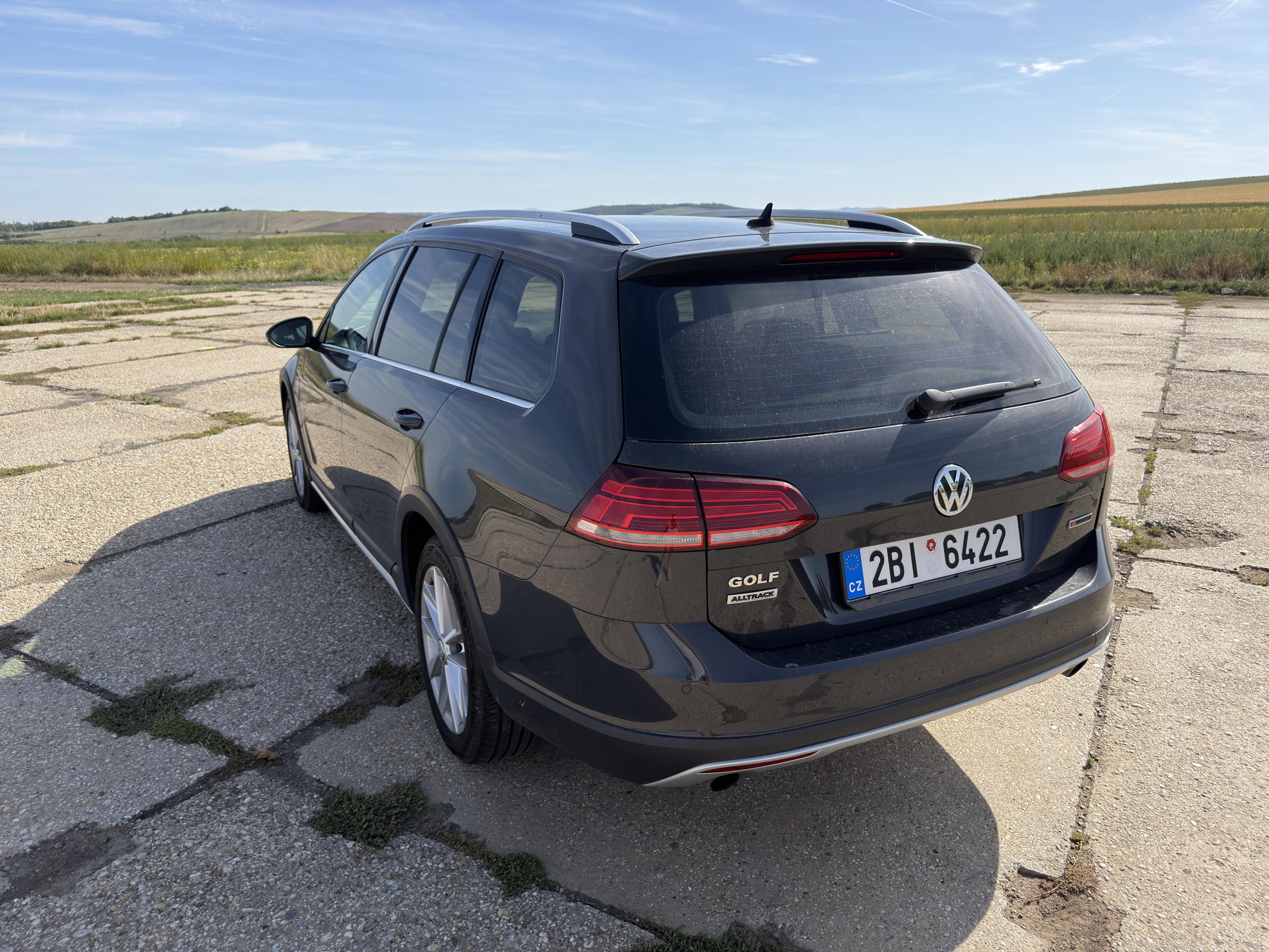 Volkswagen Golf, Golf VII 1.8 TSI Alltrack - fotka 2