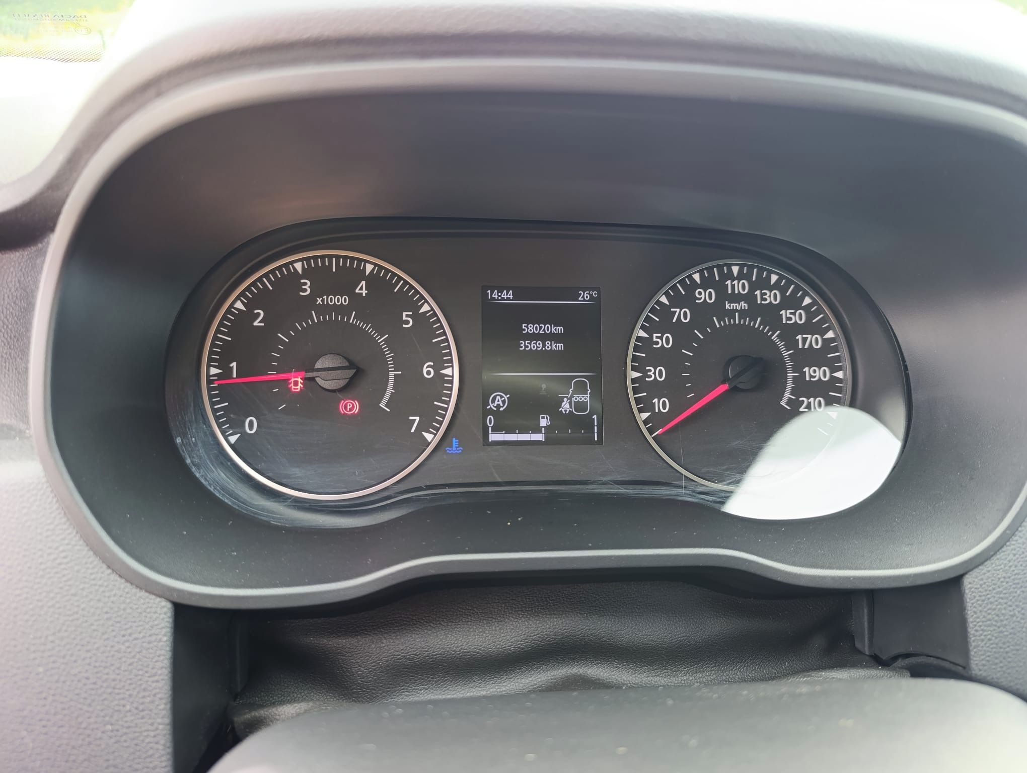 Dacia Duster, 1.maj,ČR,serv.k,záruka,LED sve - fotka 6