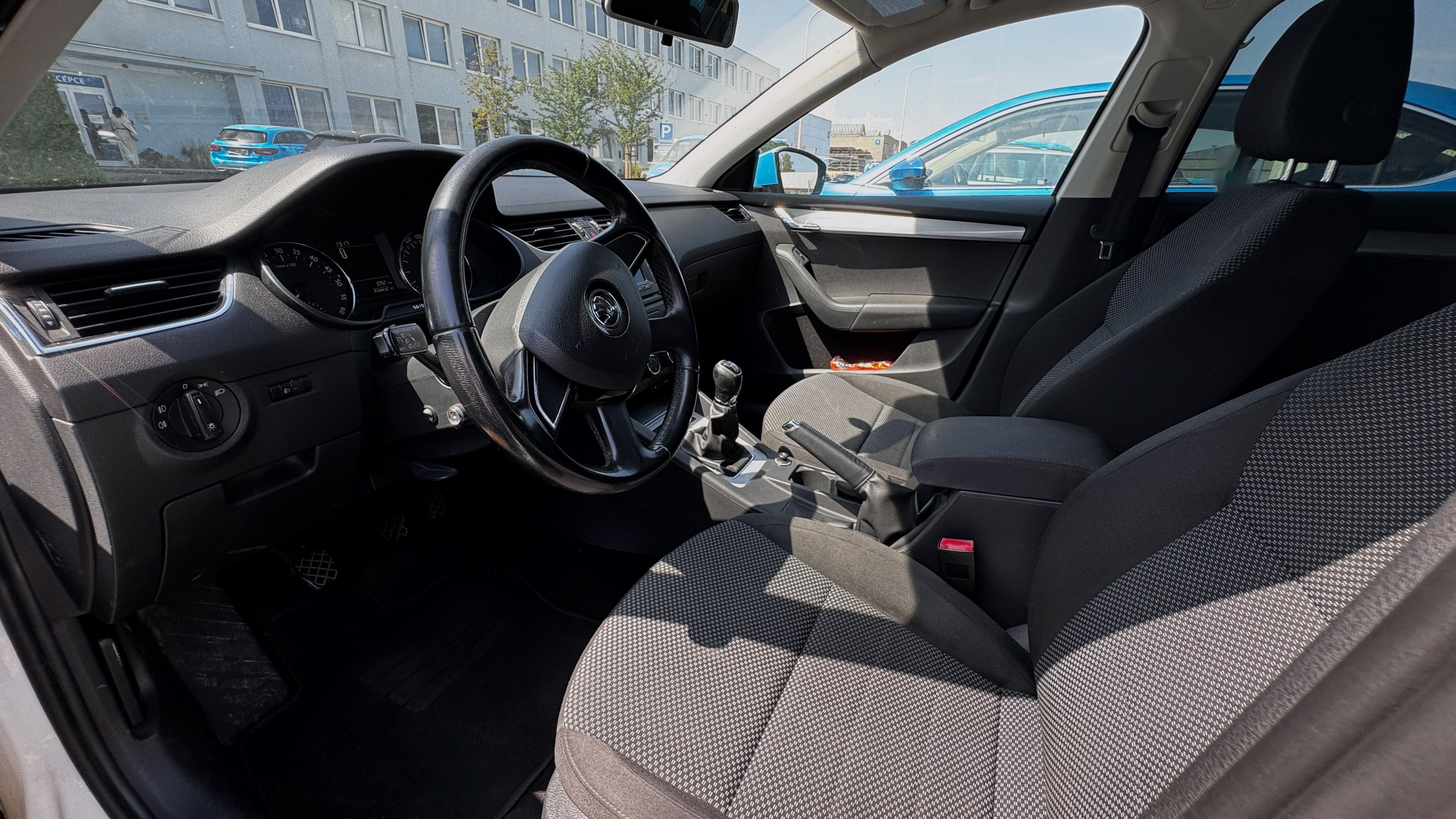 Škoda Octavia, 1.6 TDI, po rozvodech - fotka 5
