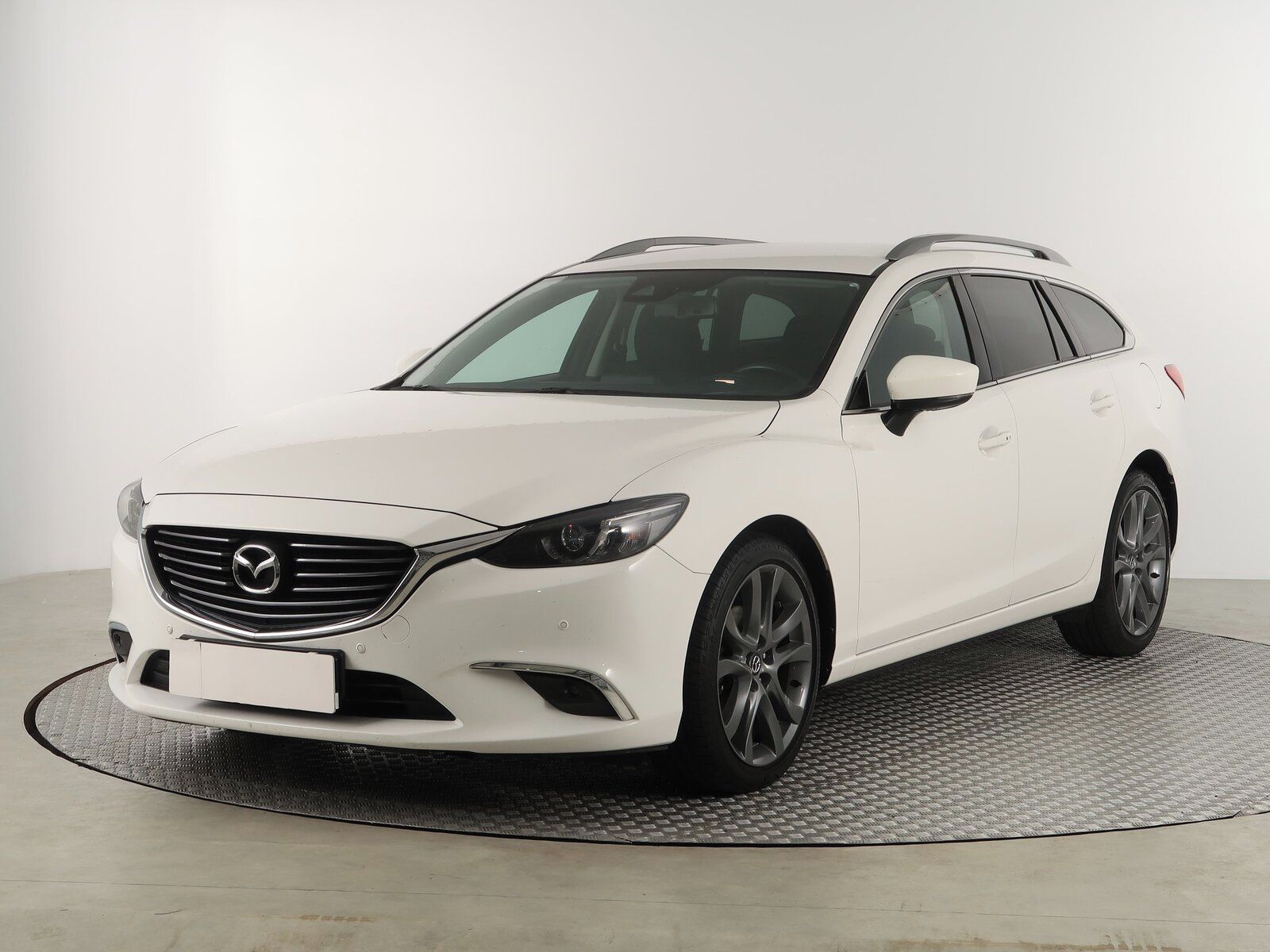 Mazda 6, 2.5 Skyactiv-G, Automat - fotka 2