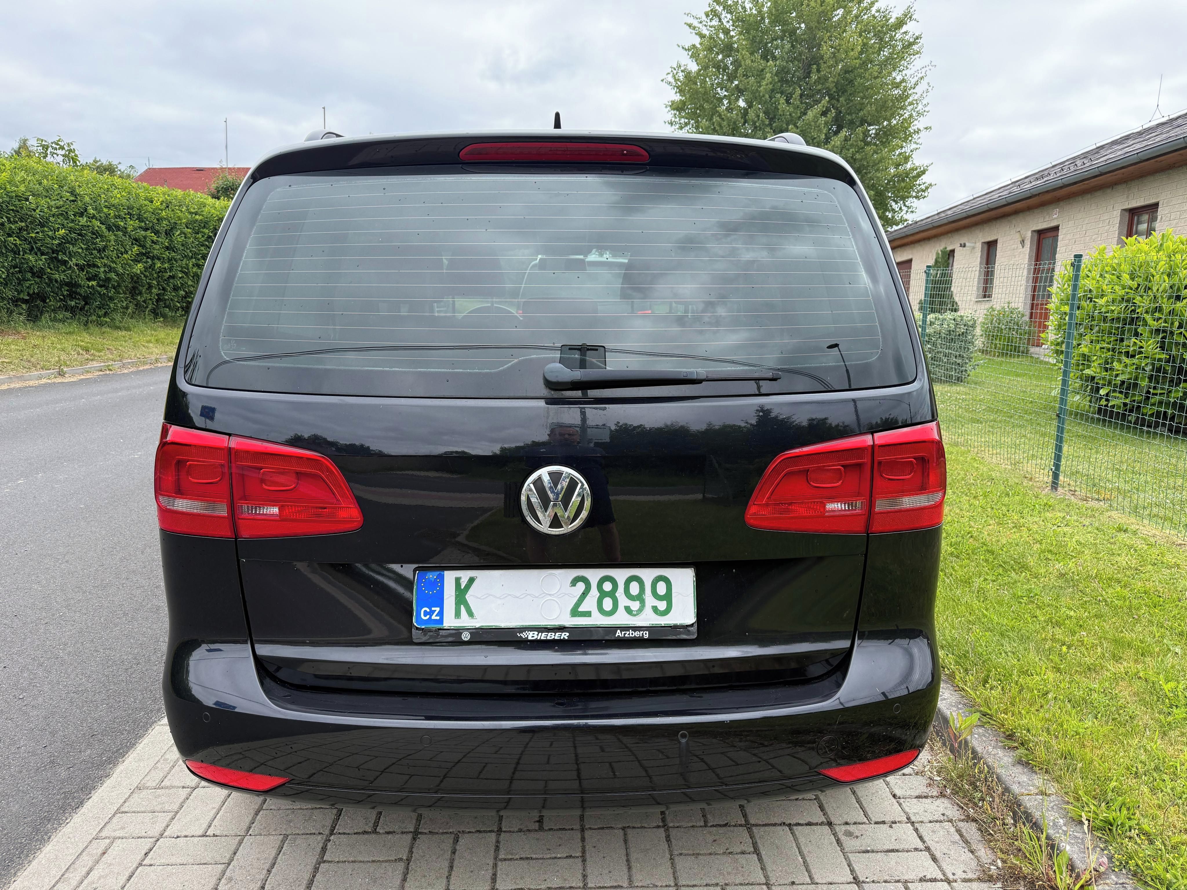 Volkswagen Touran, 1.6 TDI, nová STK, servis VW - fotka 5