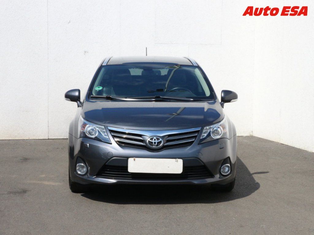 Toyota Avensis, 2.0D,1.maj - fotka 2