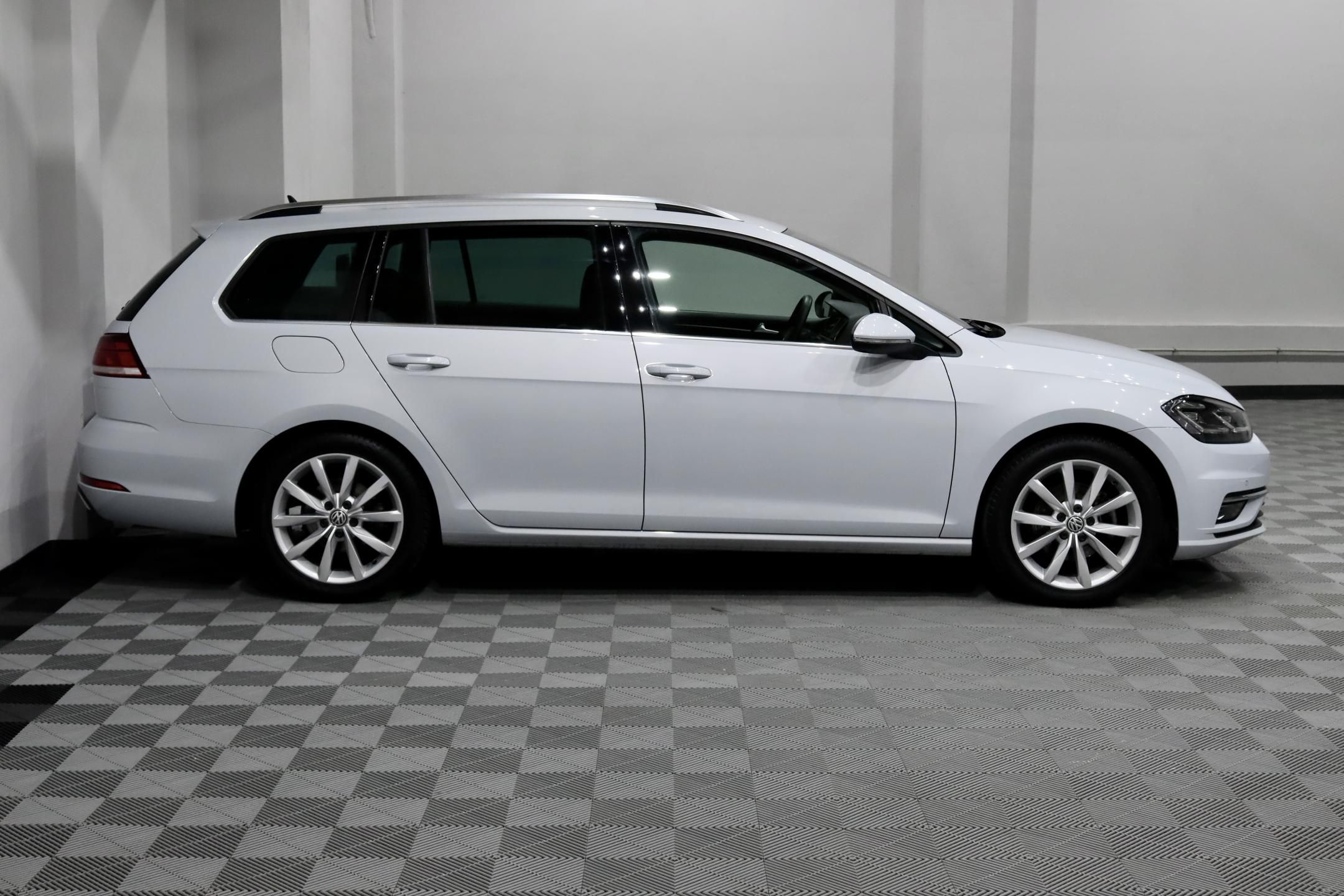 Volkswagen Golf Variant, 7 FL 1.4 TSI 92 kW Highline - fotka 4