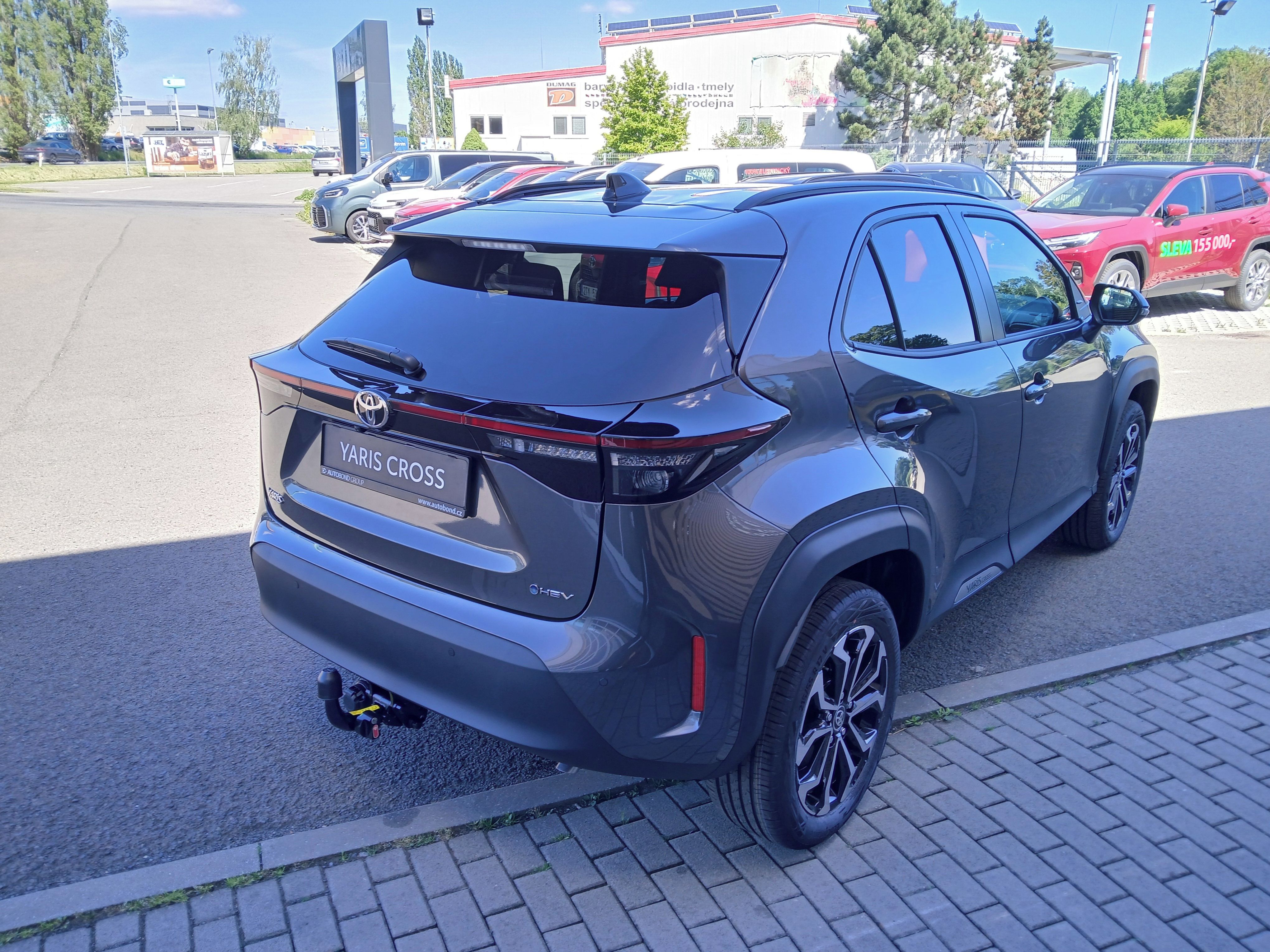 Toyota Yaris Cross, 1.5L HEV Style + TAŽNÉ - fotka 5