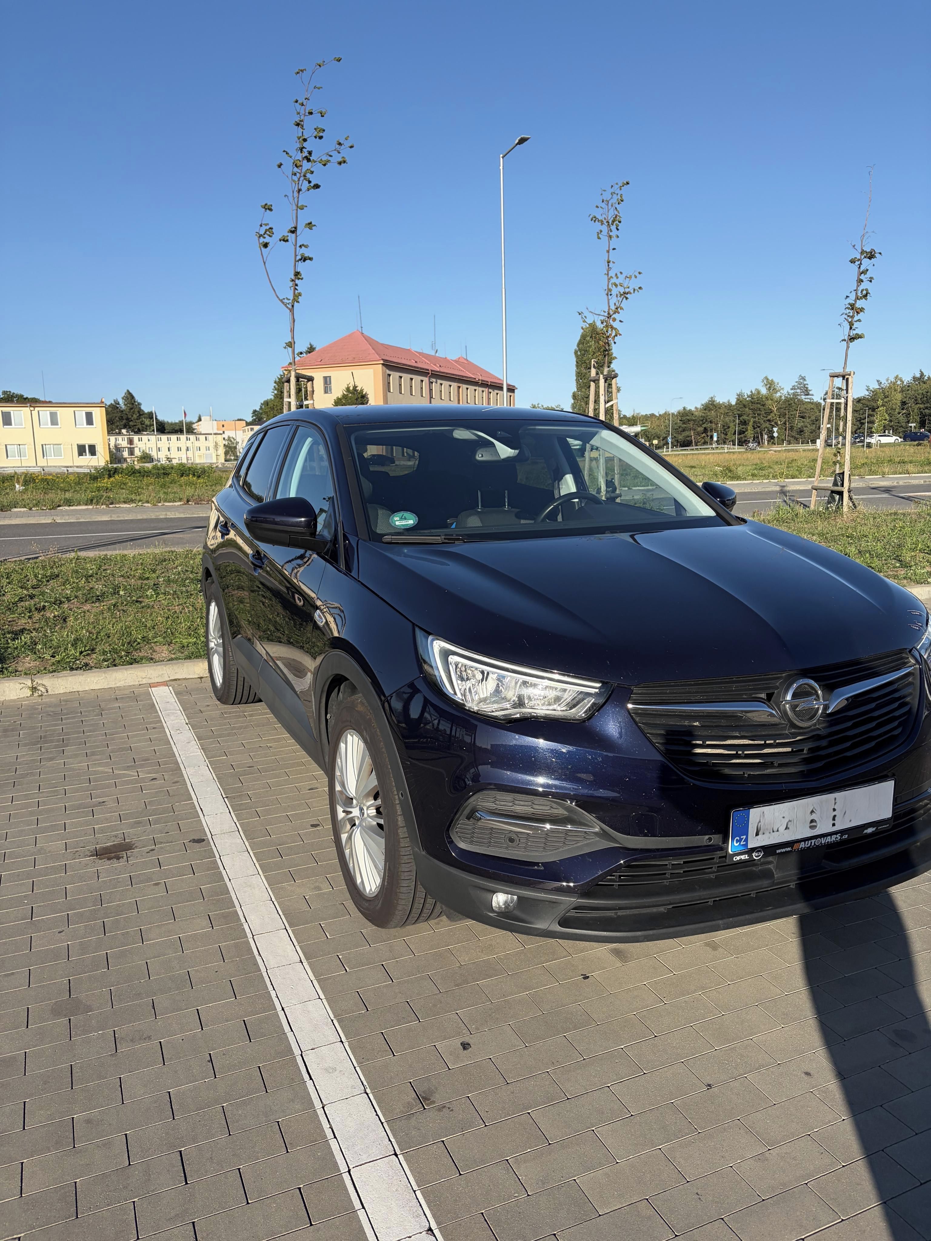 Opel Grandland X, 1,2 turbo 96kW, AT, ČR - fotka 5