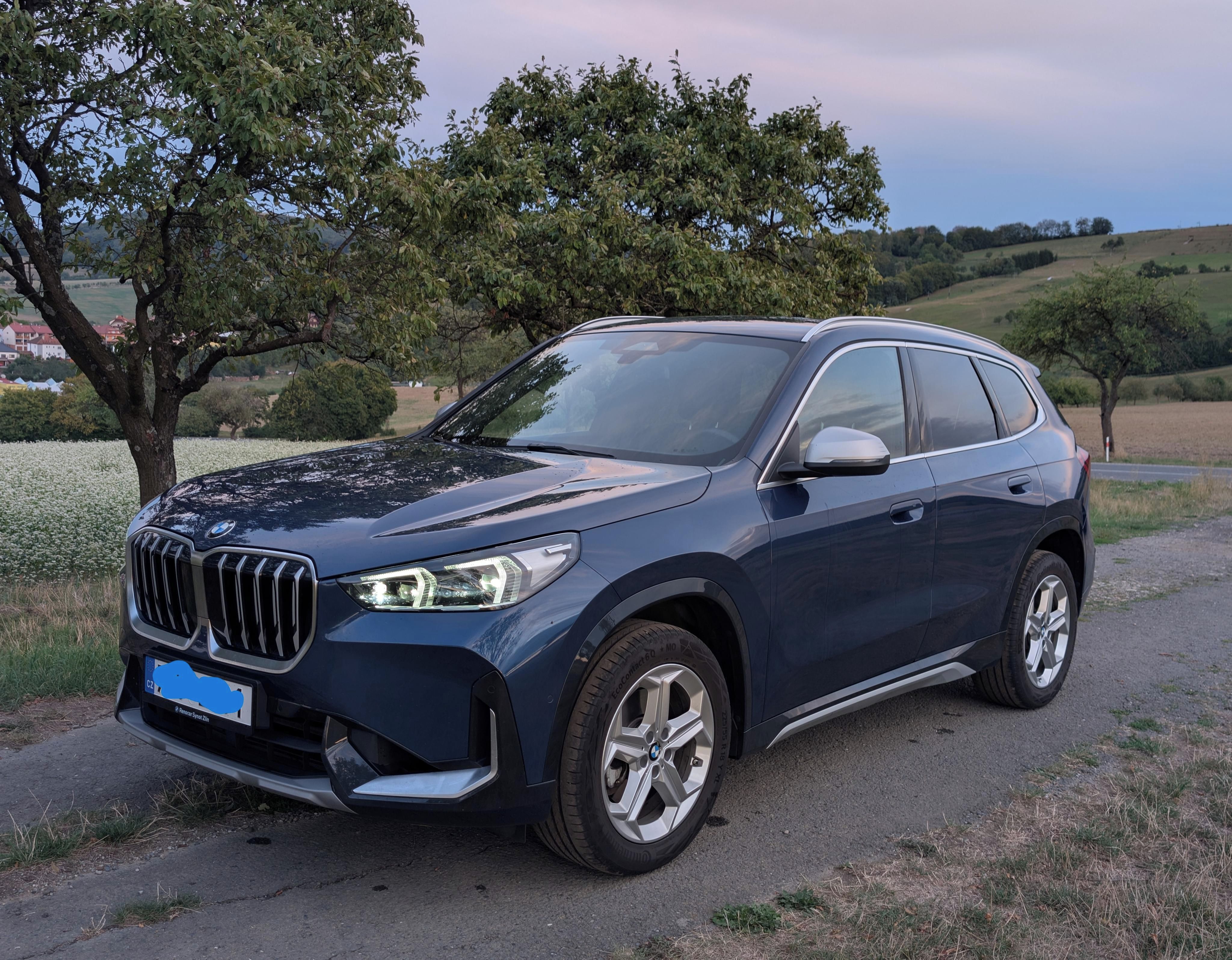 BMW X1, 23i xDrive, Tažné,HK,Masaže