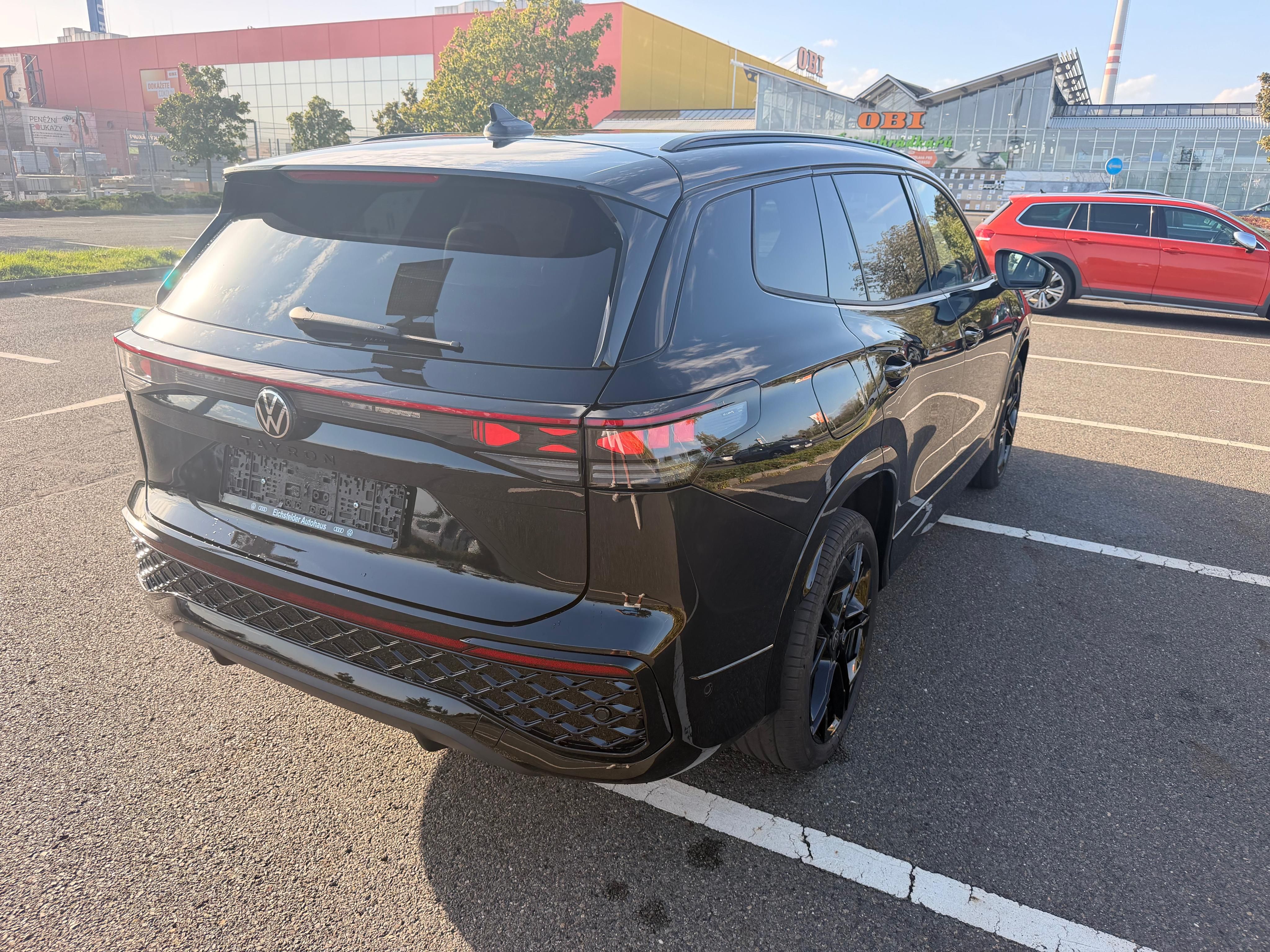 Volkswagen Tayron, R line, IQ light, hybrid, 5tkm - fotka 3