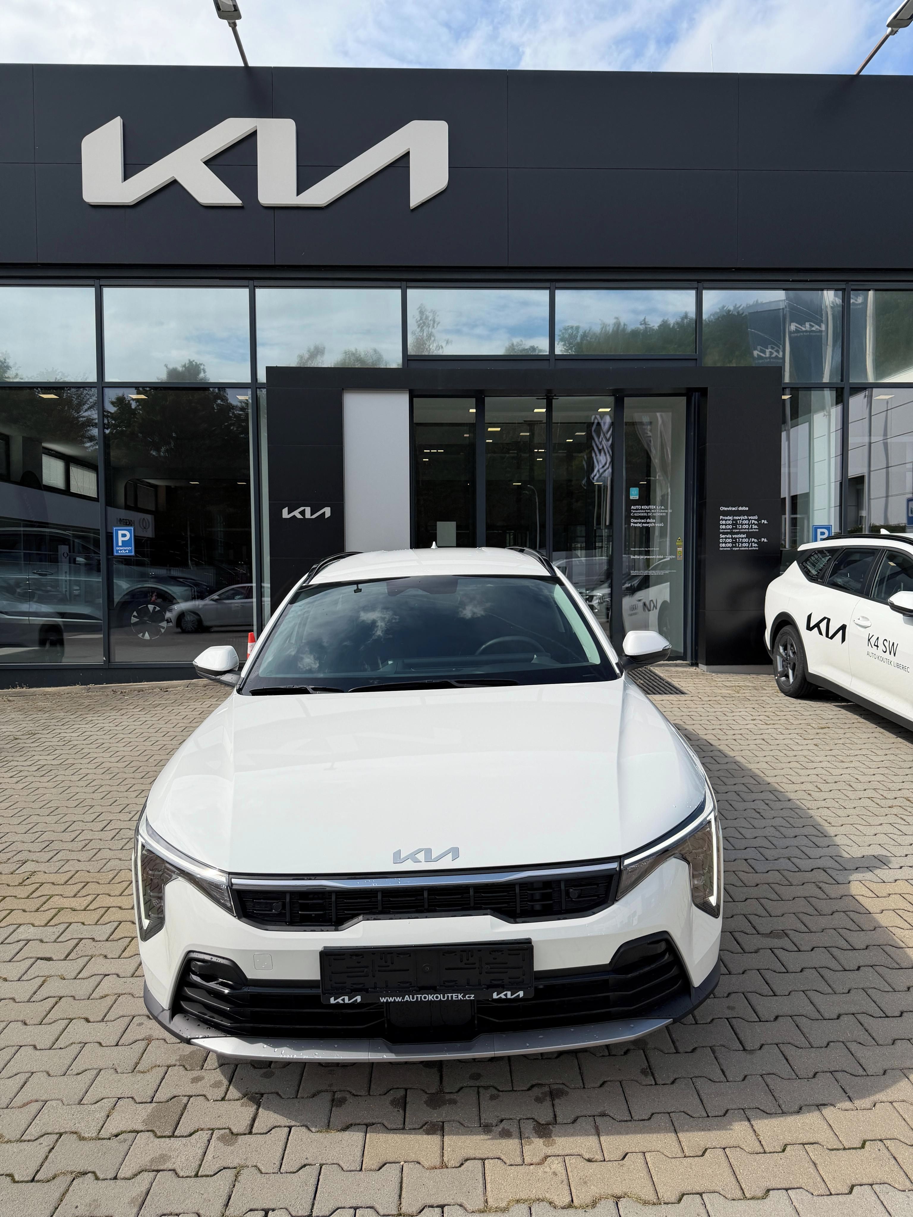 Kia K4, 1.0 T-GDi 6MT EXCLUSIVE - fotka 2