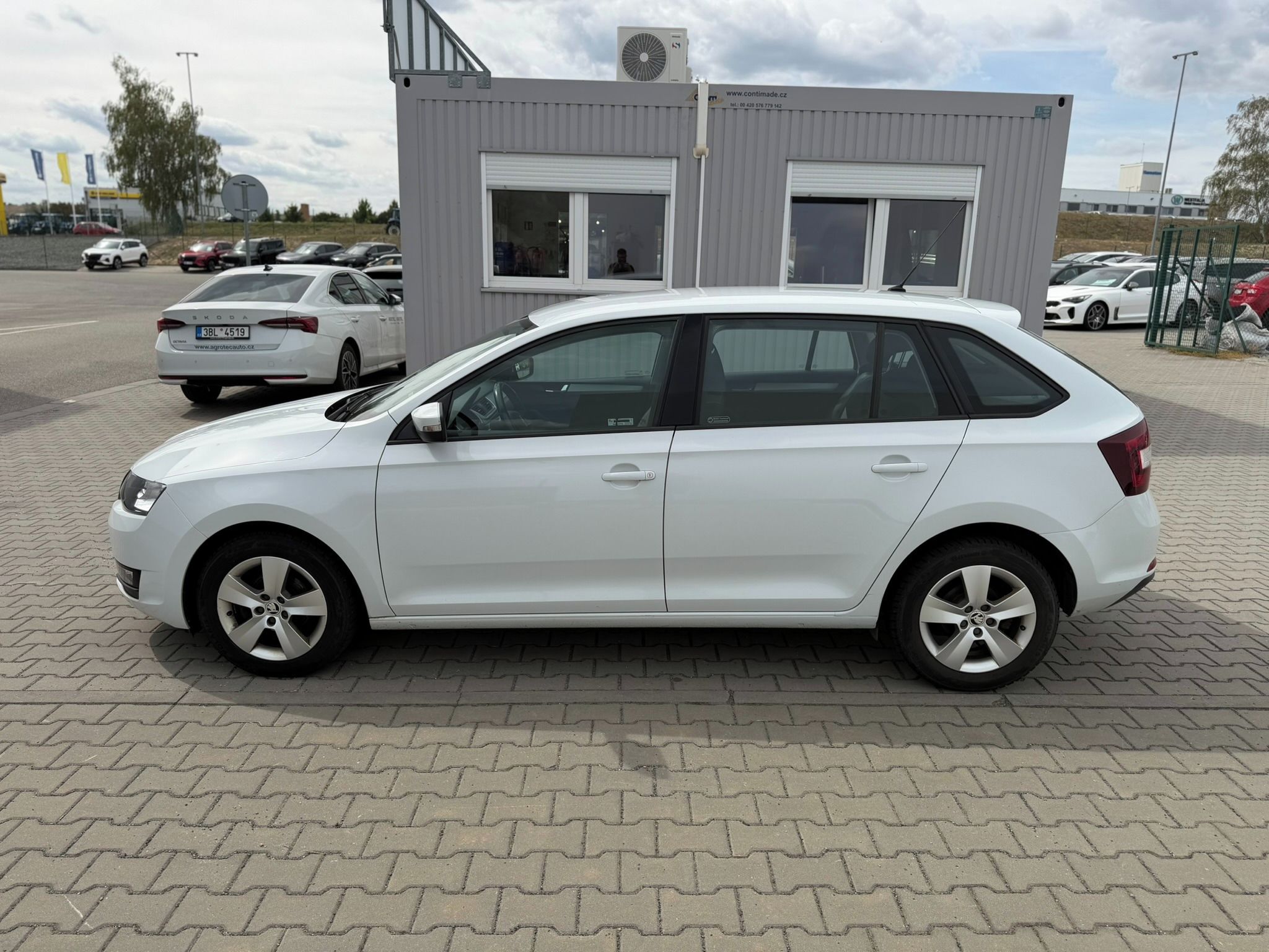 Škoda Rapid, 1.0 TSI 70 kW Ambition SB - fotka 4