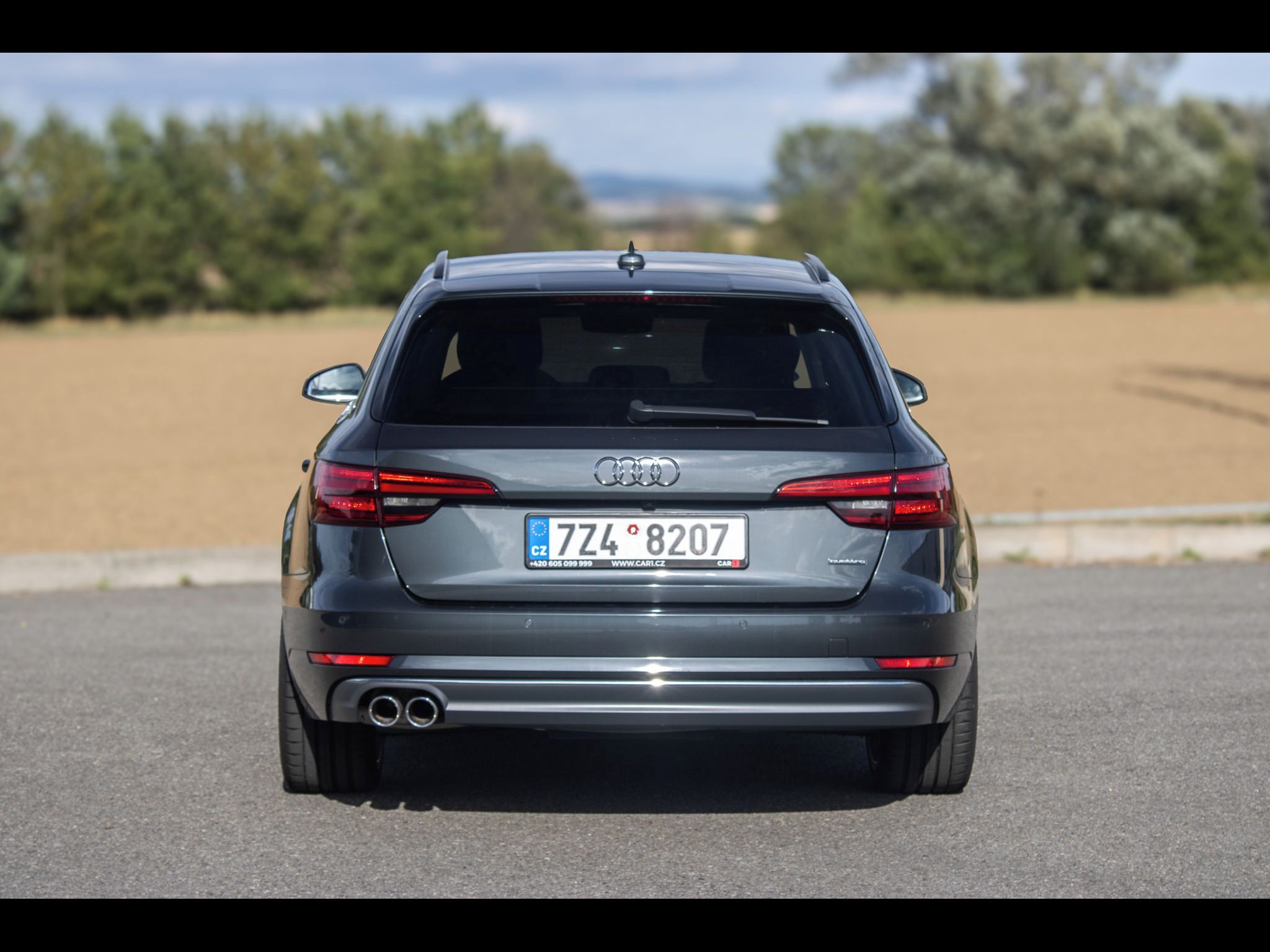Audi A4 - fotka 6