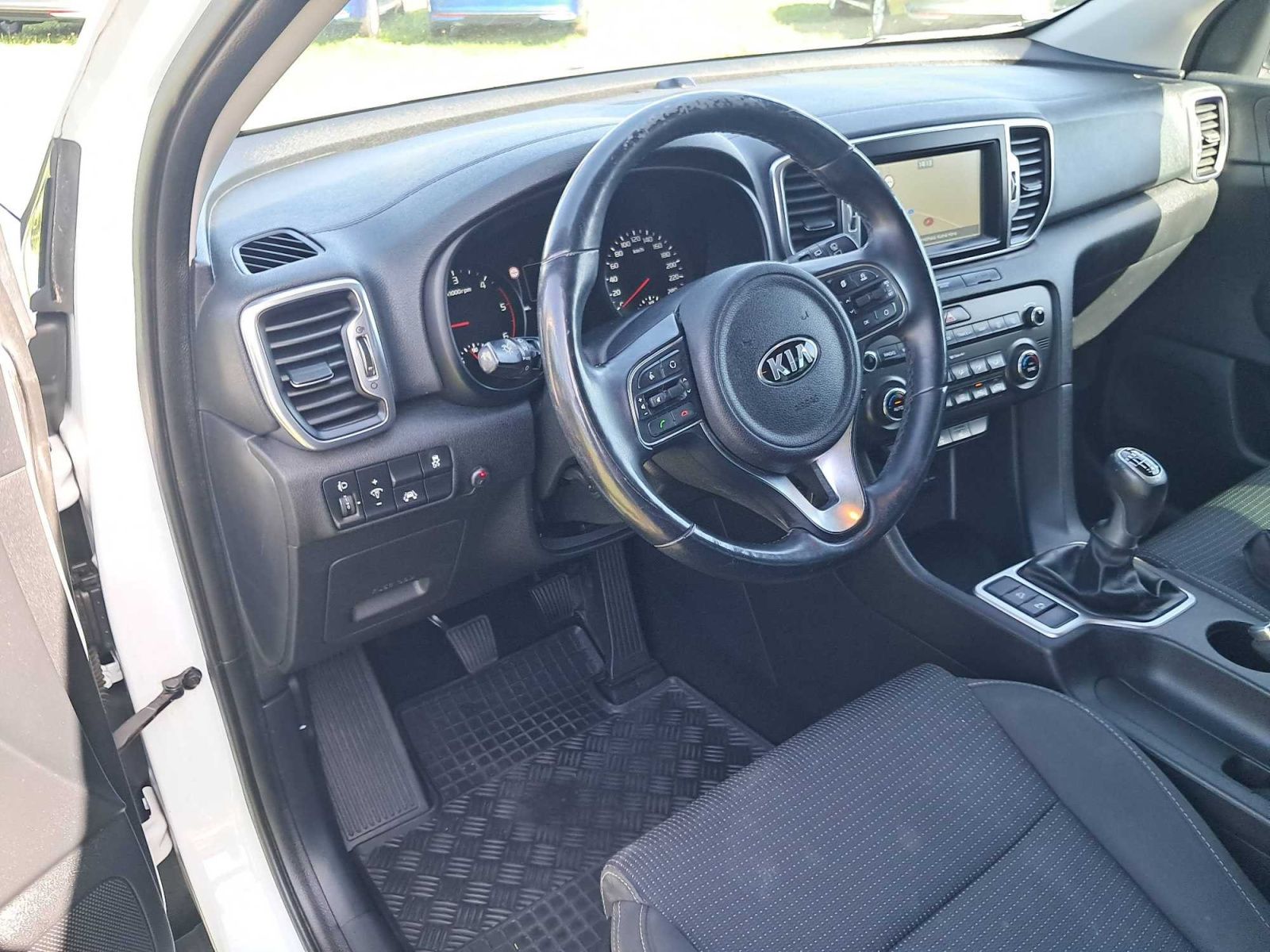 Kia Sportage, 1.7 CRDi, Exclusive - fotka 3
