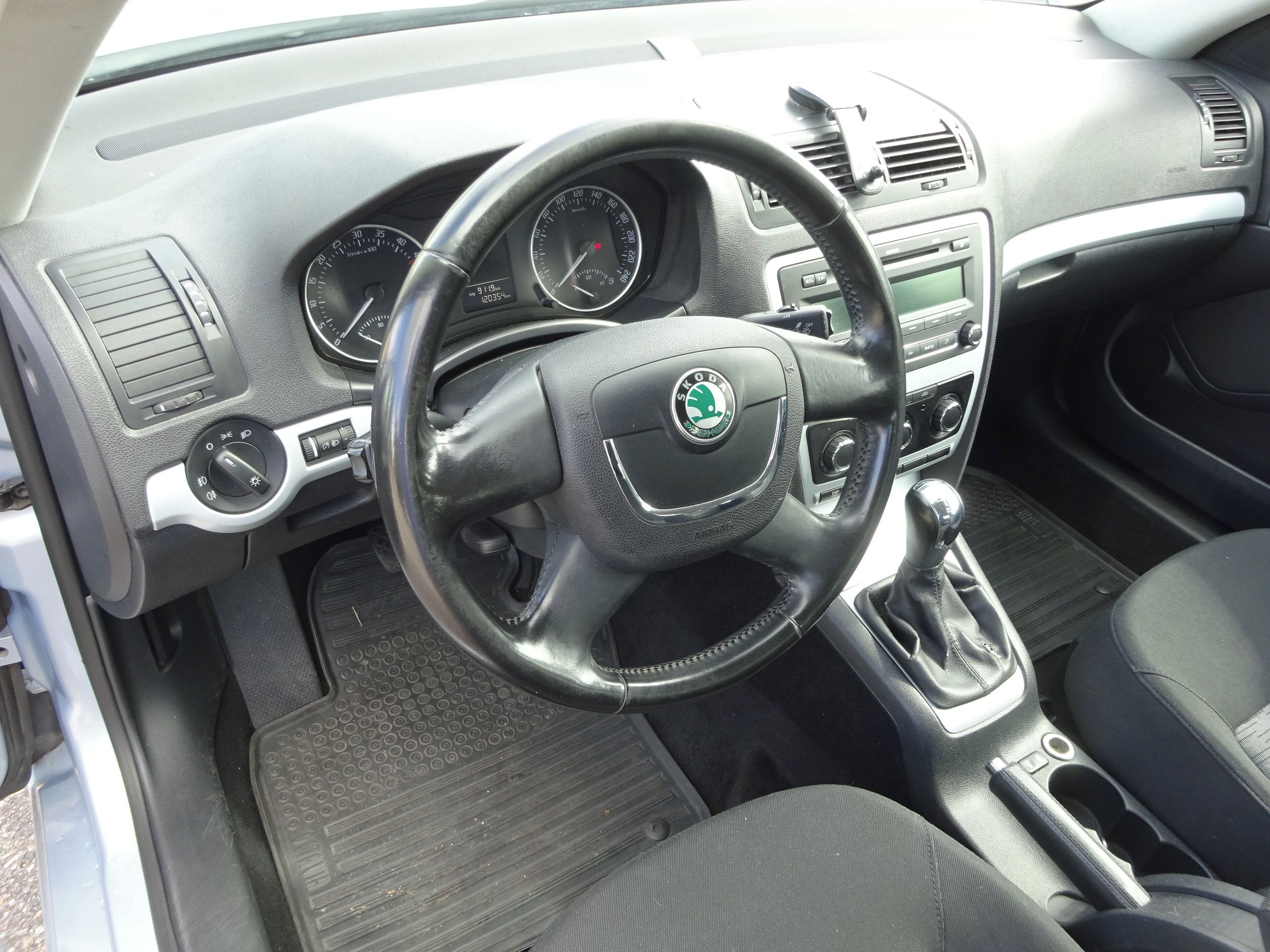 Škoda Octavia, 1,9 TDI (77 KW) - fotka 5