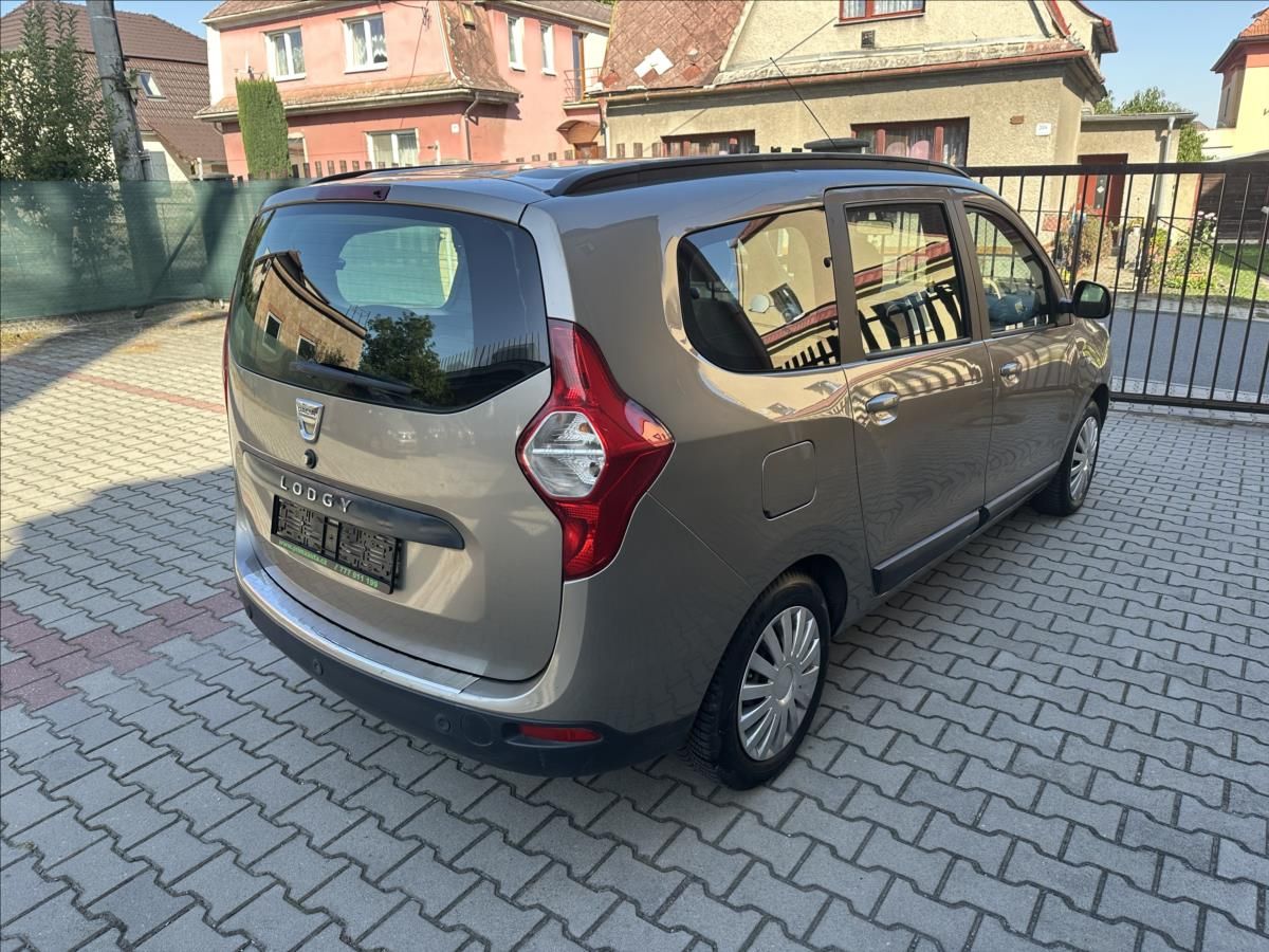 Dacia Lodgy, 1,6 7.míst - fotka 3