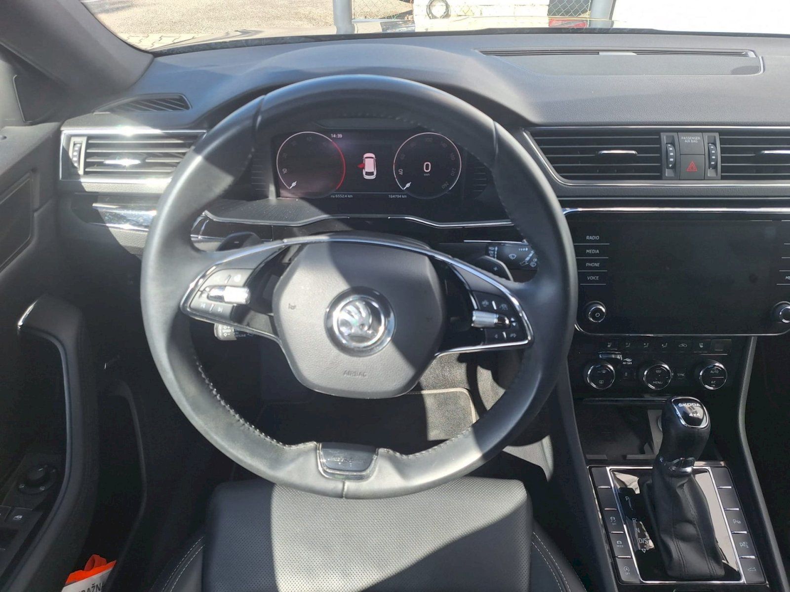 Škoda Superb, COMBI / 2.0TDI / 140 kW / 7DSG - fotka 5