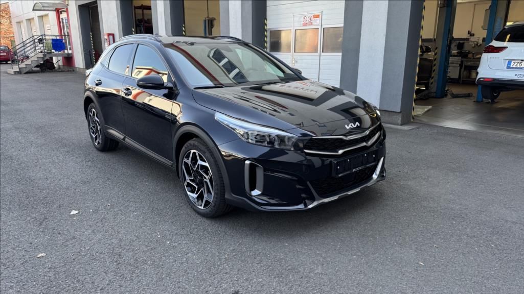 Kia XCee´d, 1,6 T-GDI GT LINE - fotka 3
