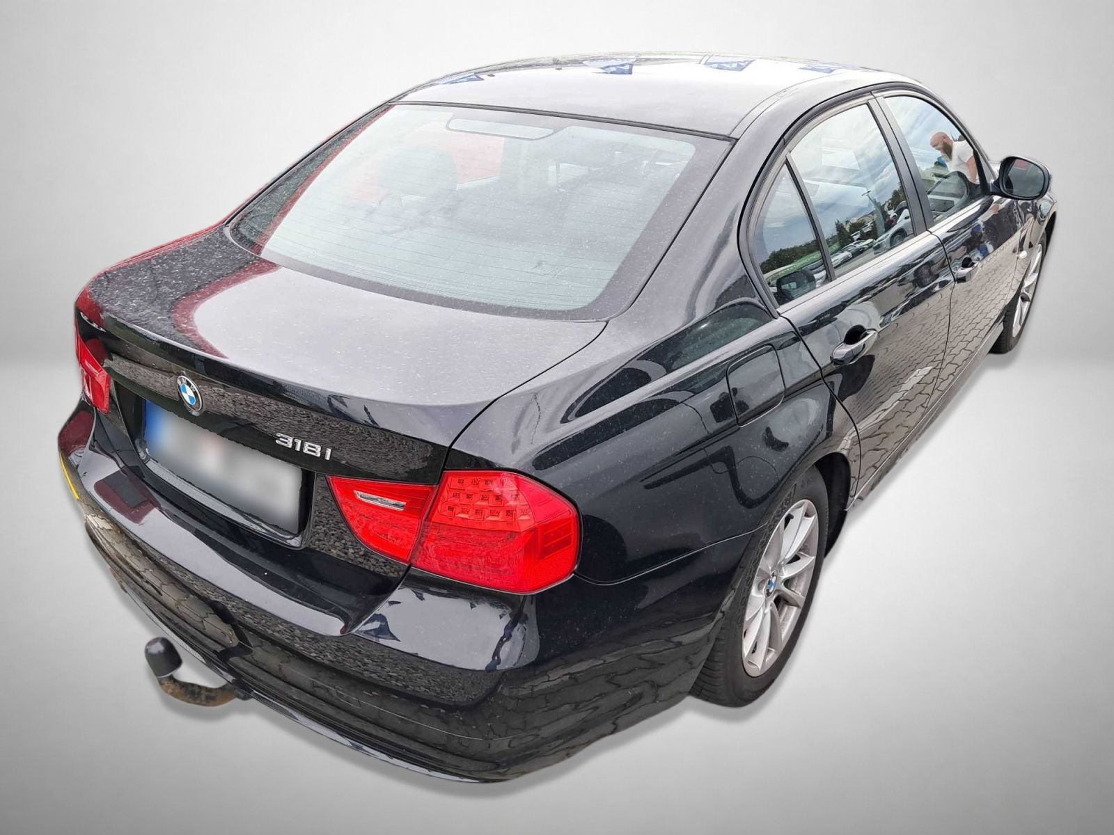 BMW Řada 3, 318 i - fotka 2