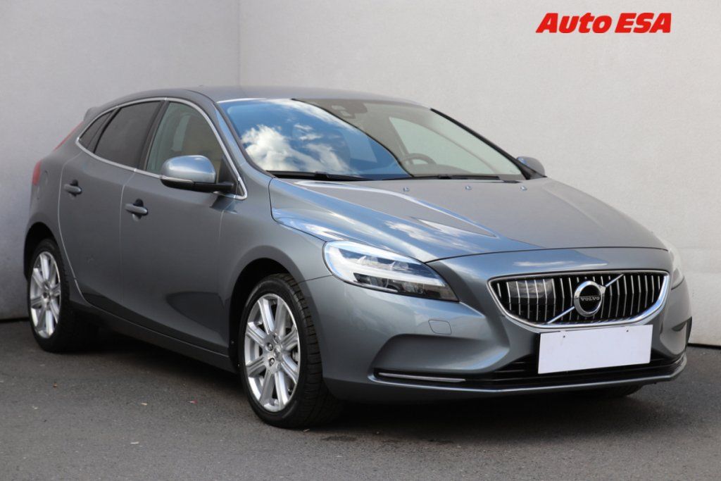 Volvo V40, 2.0 D2,navi