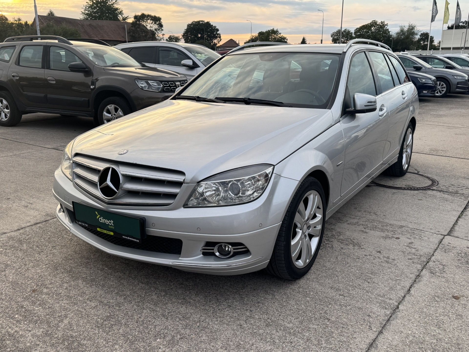 Mercedes-Benz Třídy C, C 200 135 kW Automat