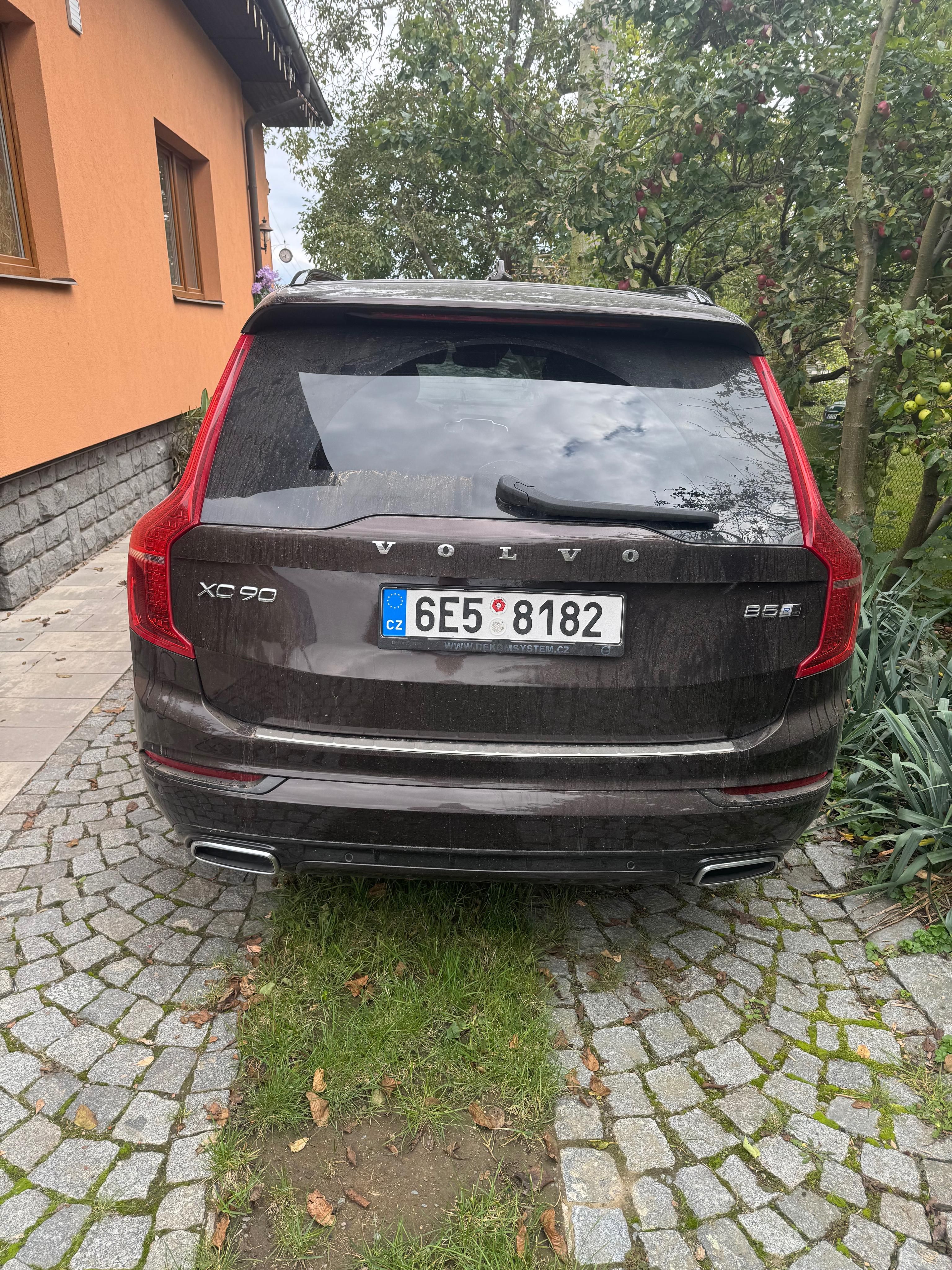 Volvo XC90 - fotka 3
