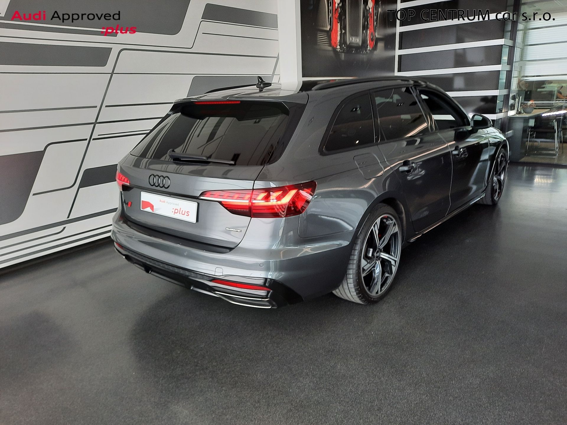 Audi A4 Avant, 40 TDI quattro (150kW/204k) S - fotka 2
