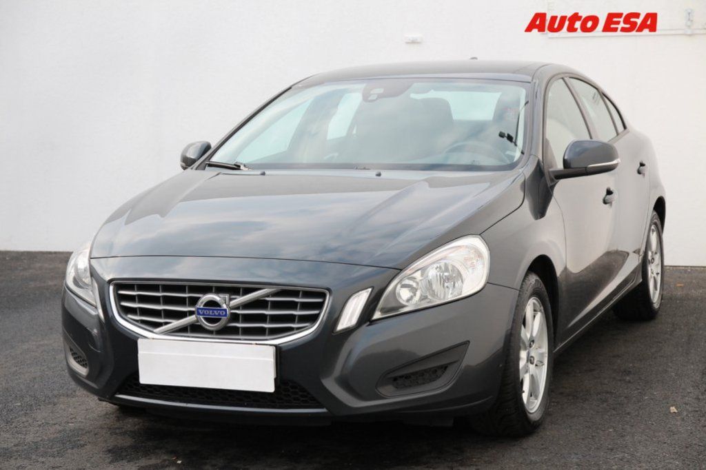 Volvo S60, D3 - fotka 3