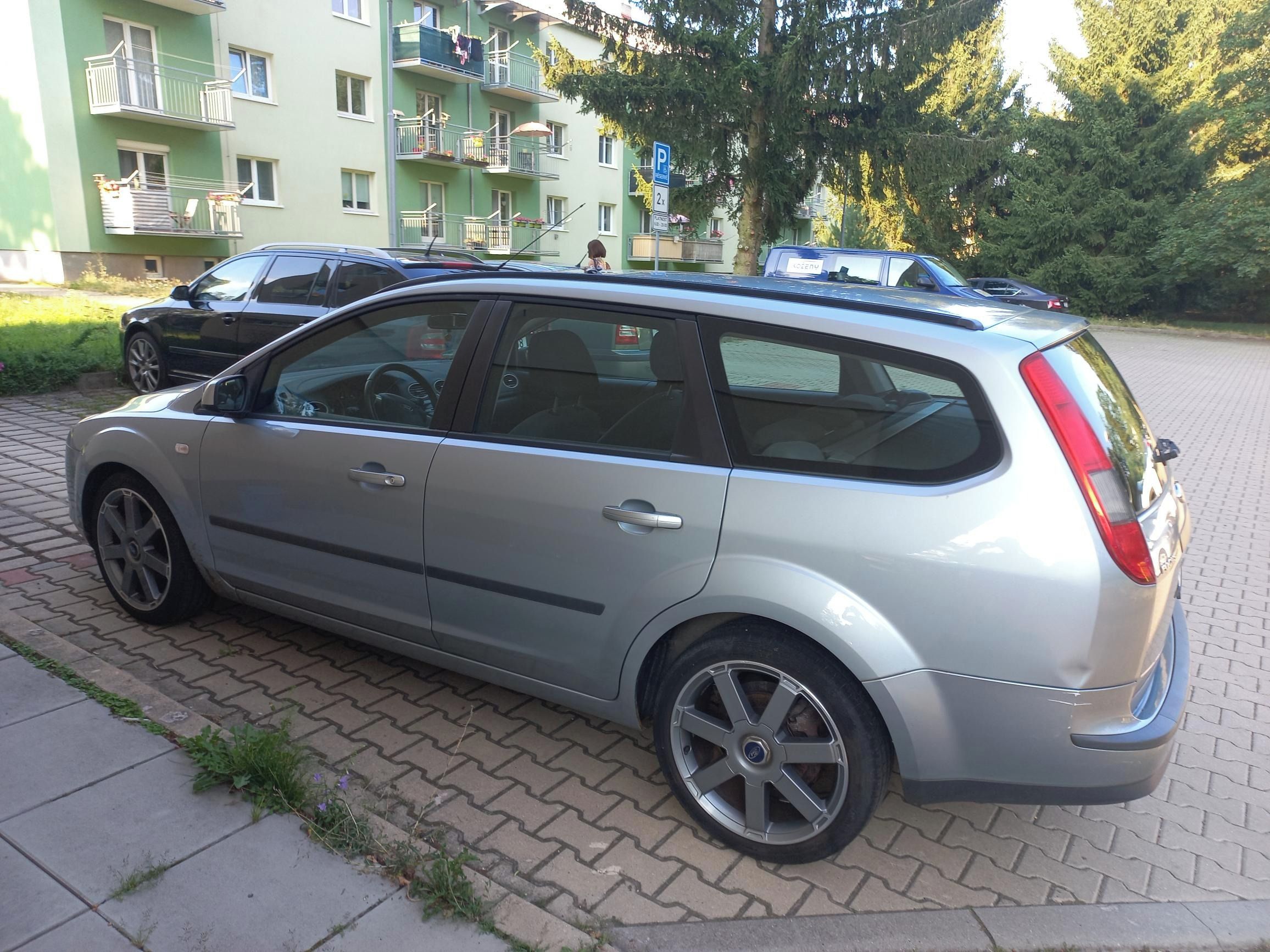 Ford Focus, Funkční, spolehlivý, - fotka 6