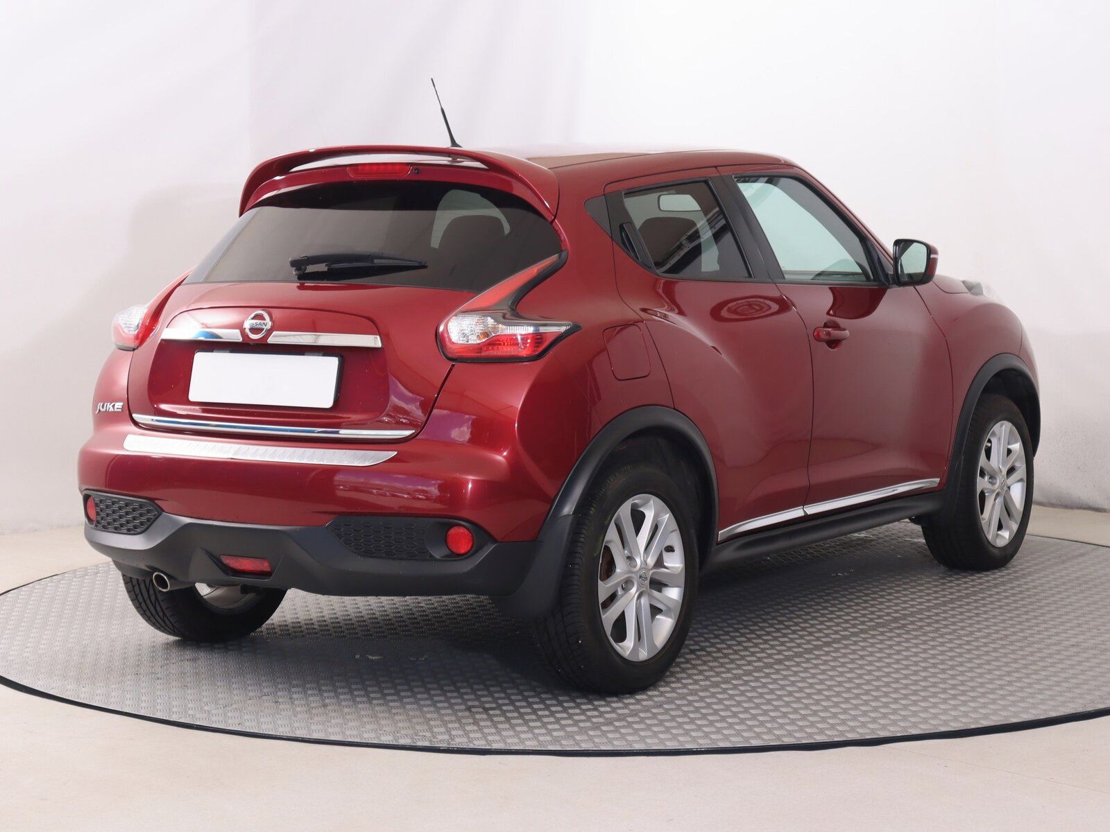 Nissan Juke, 1.6 i, Automat, Serv.kniha - fotka 5