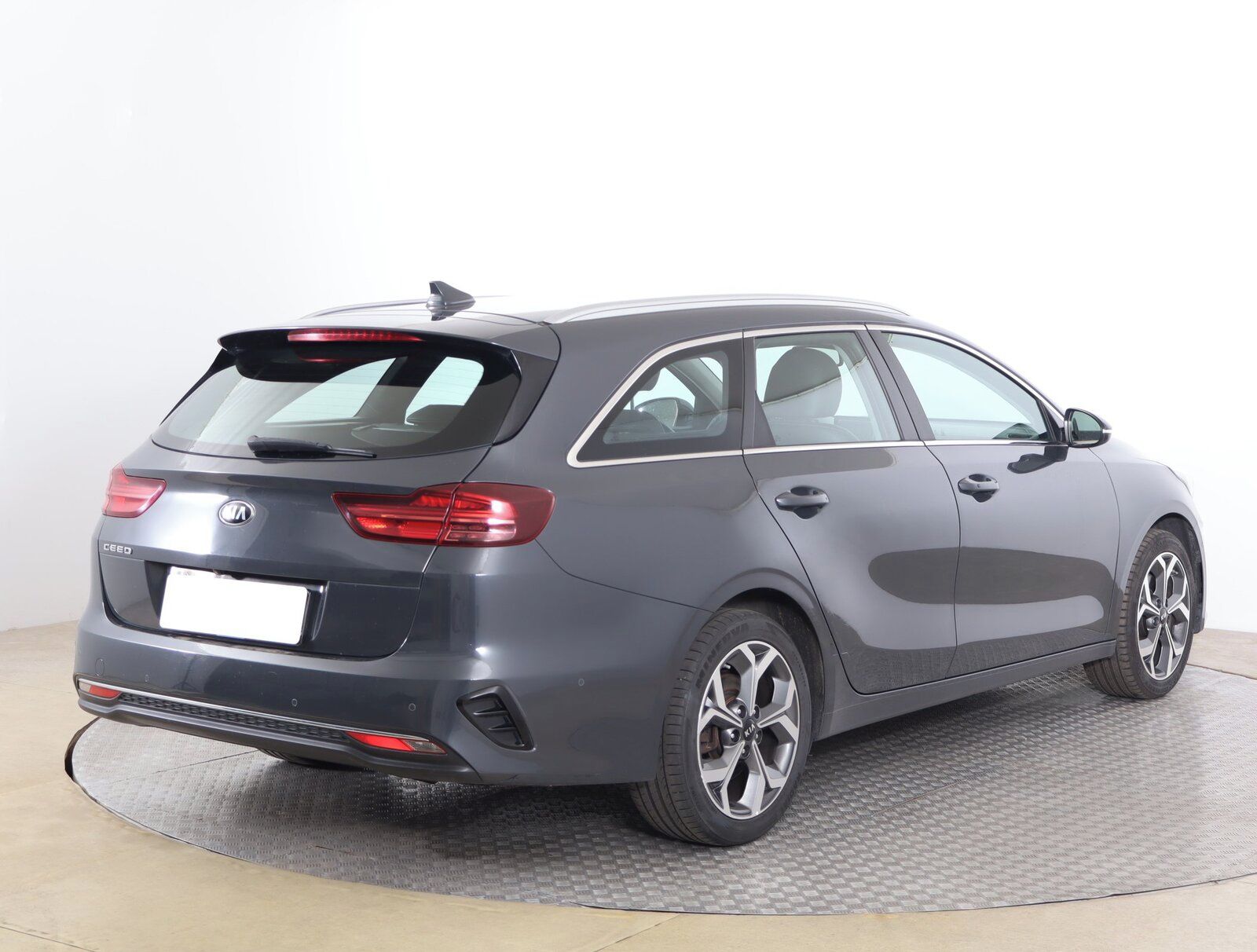 Kia Cee´d, 1.6 CRDi, Platinum - fotka 5