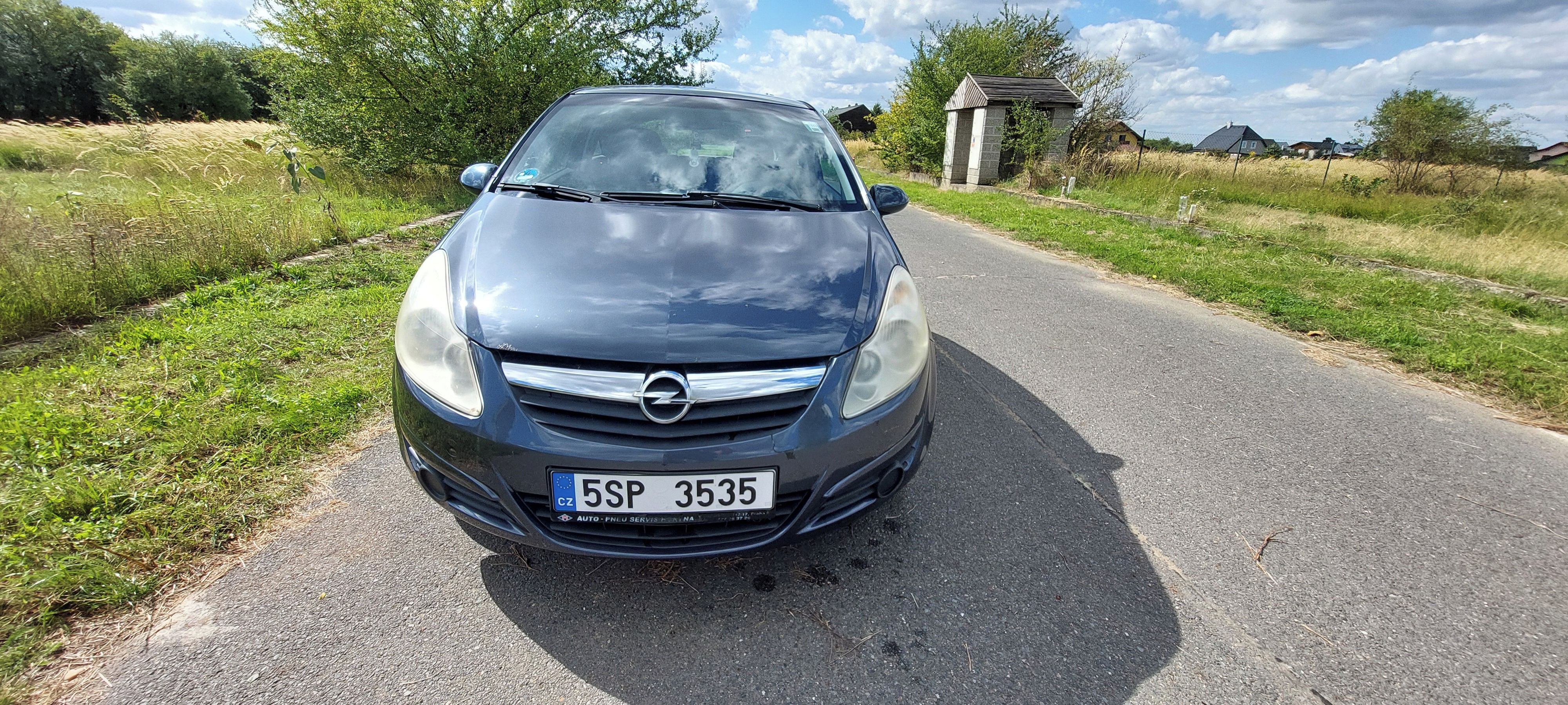 Opel Corsa, 1.2i 16V - fotka 2