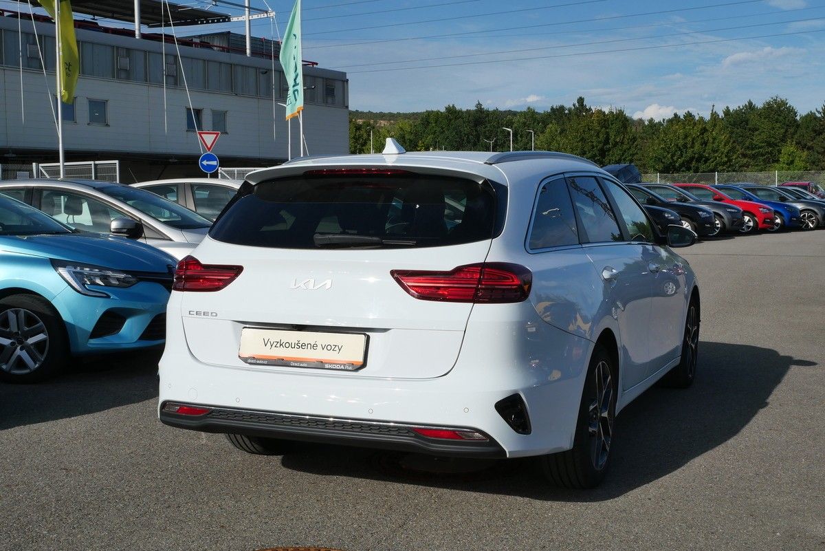 Kia Cee´d, 1.5 T-GDI 118kW GT Line SW DCT - fotka 2