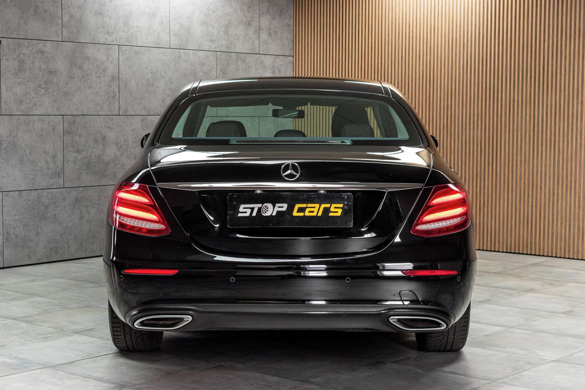 Mercedes-Benz Třídy E, E 220d AVANTGARDE*DPH*ČR* - fotka 5