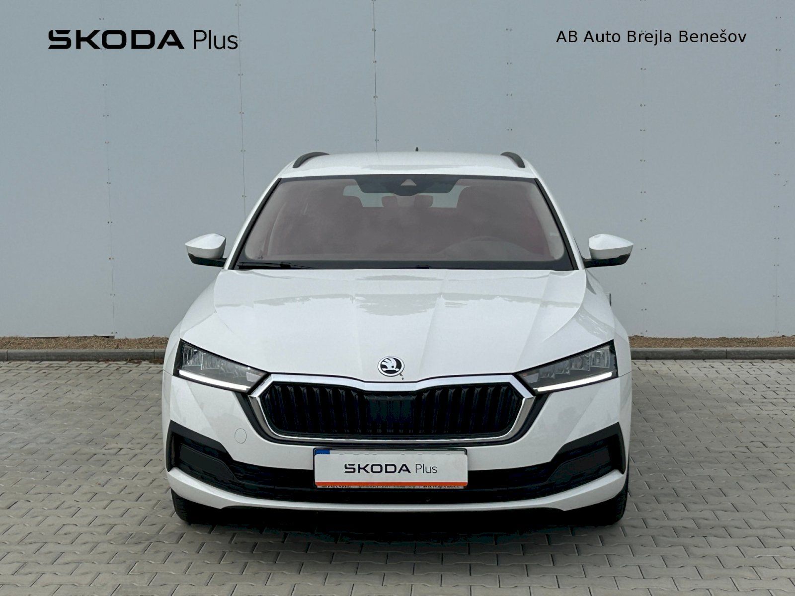 Škoda Octavia, OCTAVIA COM AMB TD 85/2.0 M6F - fotka 4